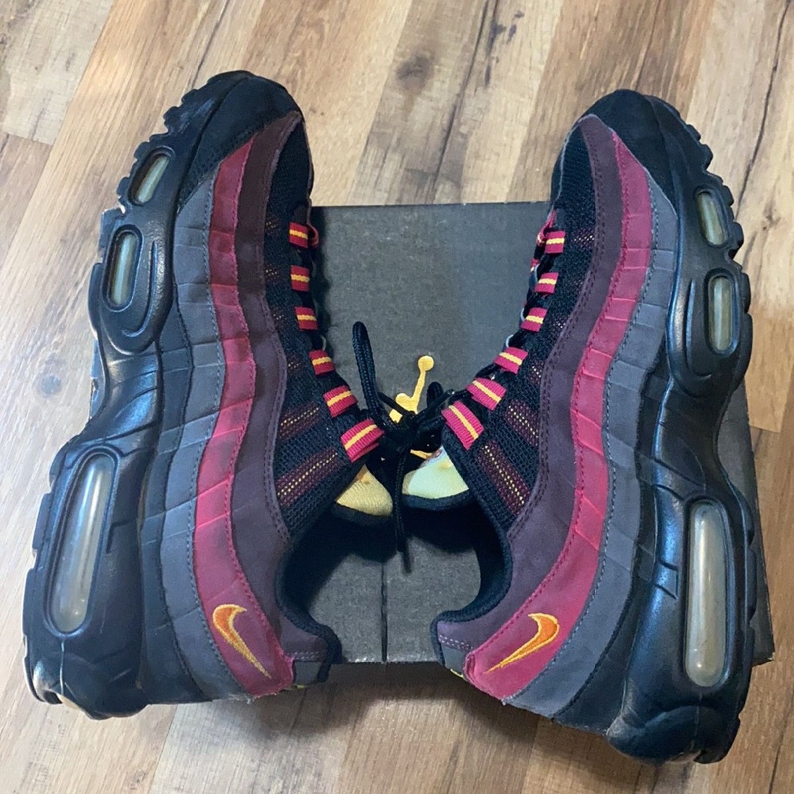 Nike 2014 Nike air max 95 Black Tuscan Rust Laser Orange Size US 9.5 / EU 42-43 - 9 Thumbnail