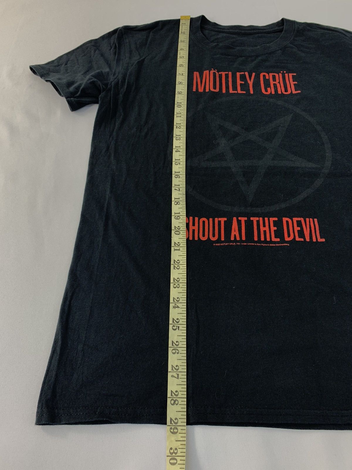 Band Tees Motley Crue Shout At The Devil American Band Big Logo Tee Size US L / EU 52-54 / 3 - 8 Thumbnail
