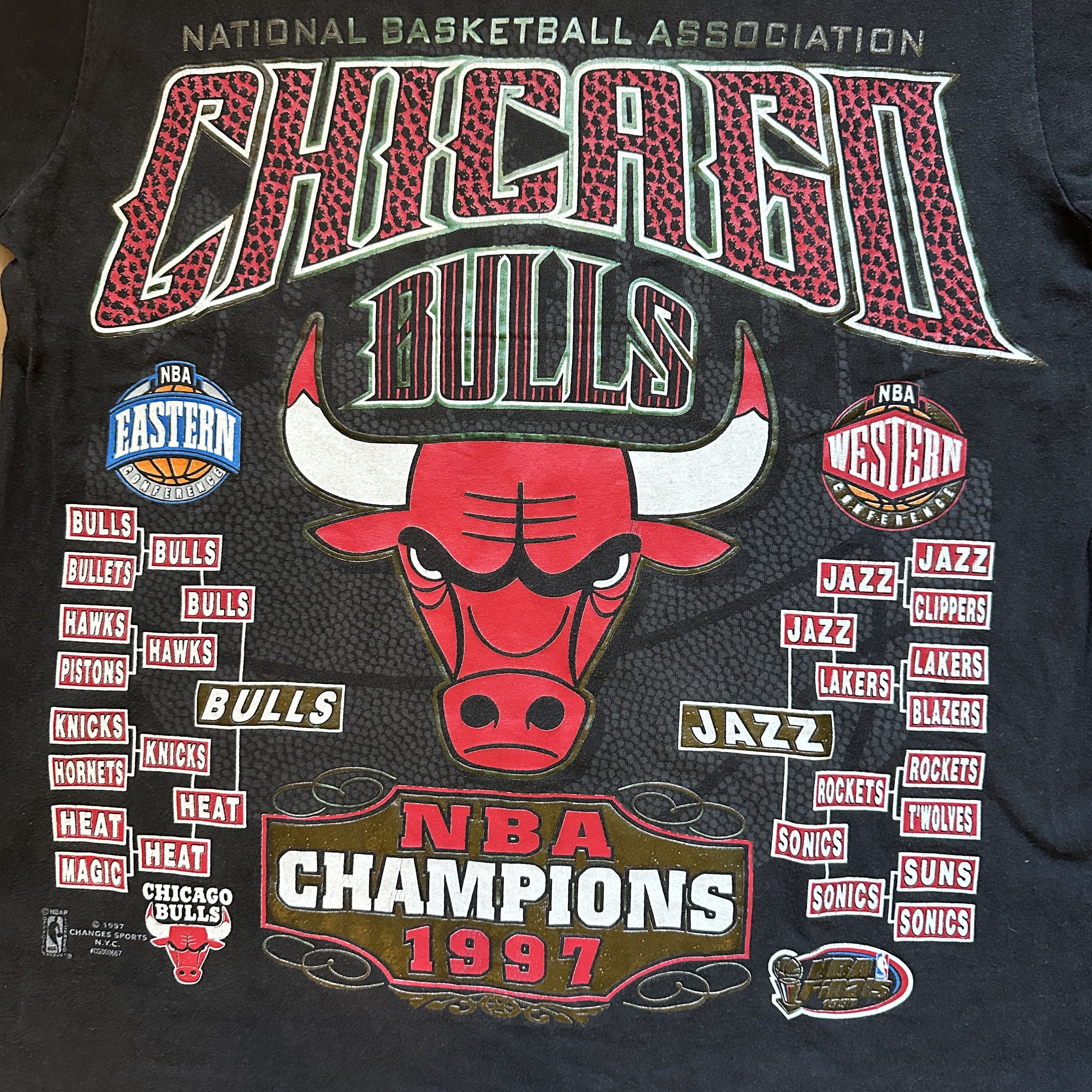 Changes VTG Chicago Bulls 1997 Champions T-shirt Large Single Stitch Size US L / EU 52-54 / 3 - 4 Thumbnail