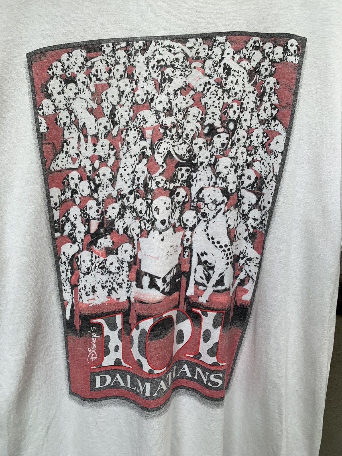 Disney × Vintage Vintage Distressed 101 Dalmatians t shirts Size US L / EU 52-54 / 3 - 4 Thumbnail