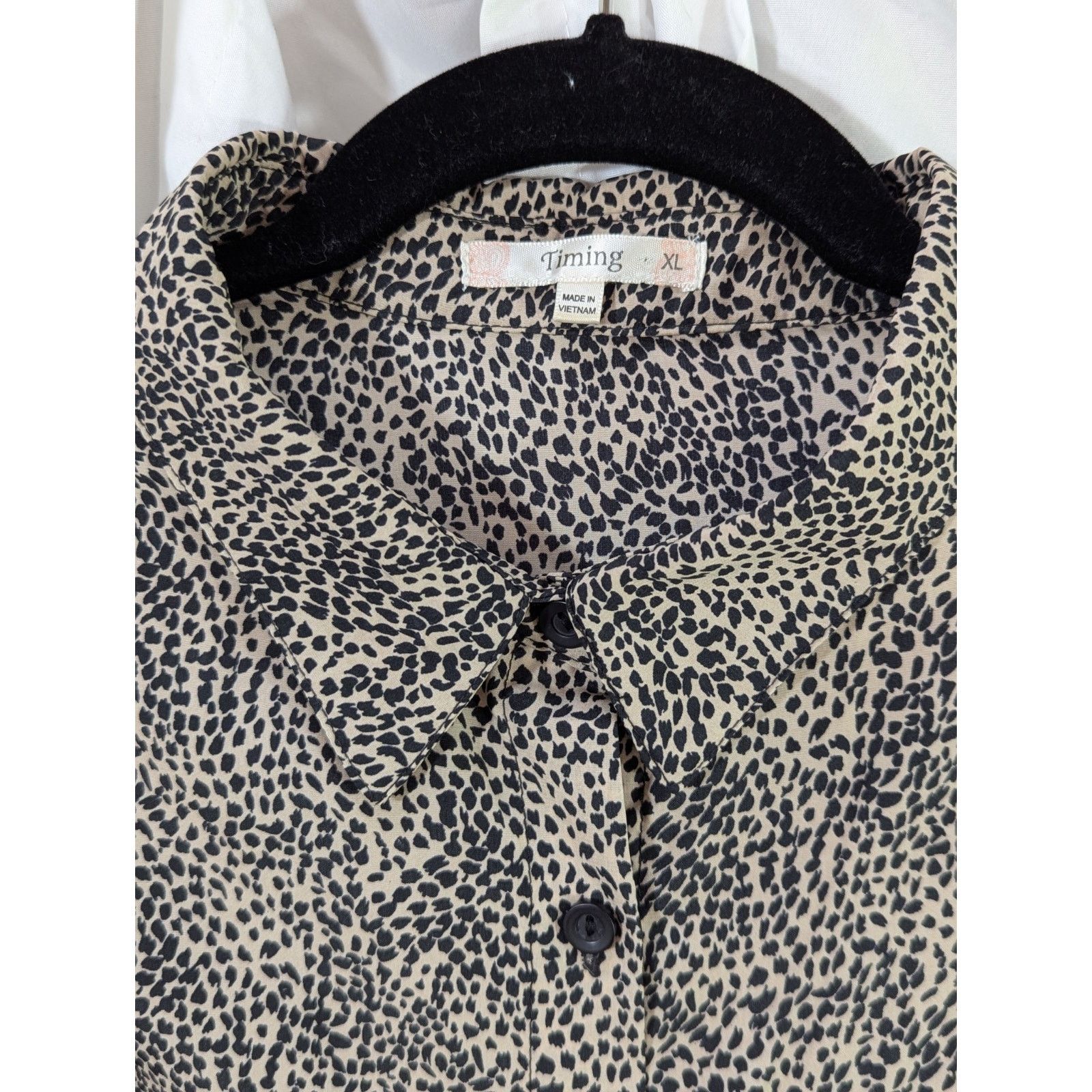Other Timing Leopard Print Tie Front Button Up Shirt XL Blouse Size XL / US 12-14 / IT 48-50 - 2 Thumbnail
