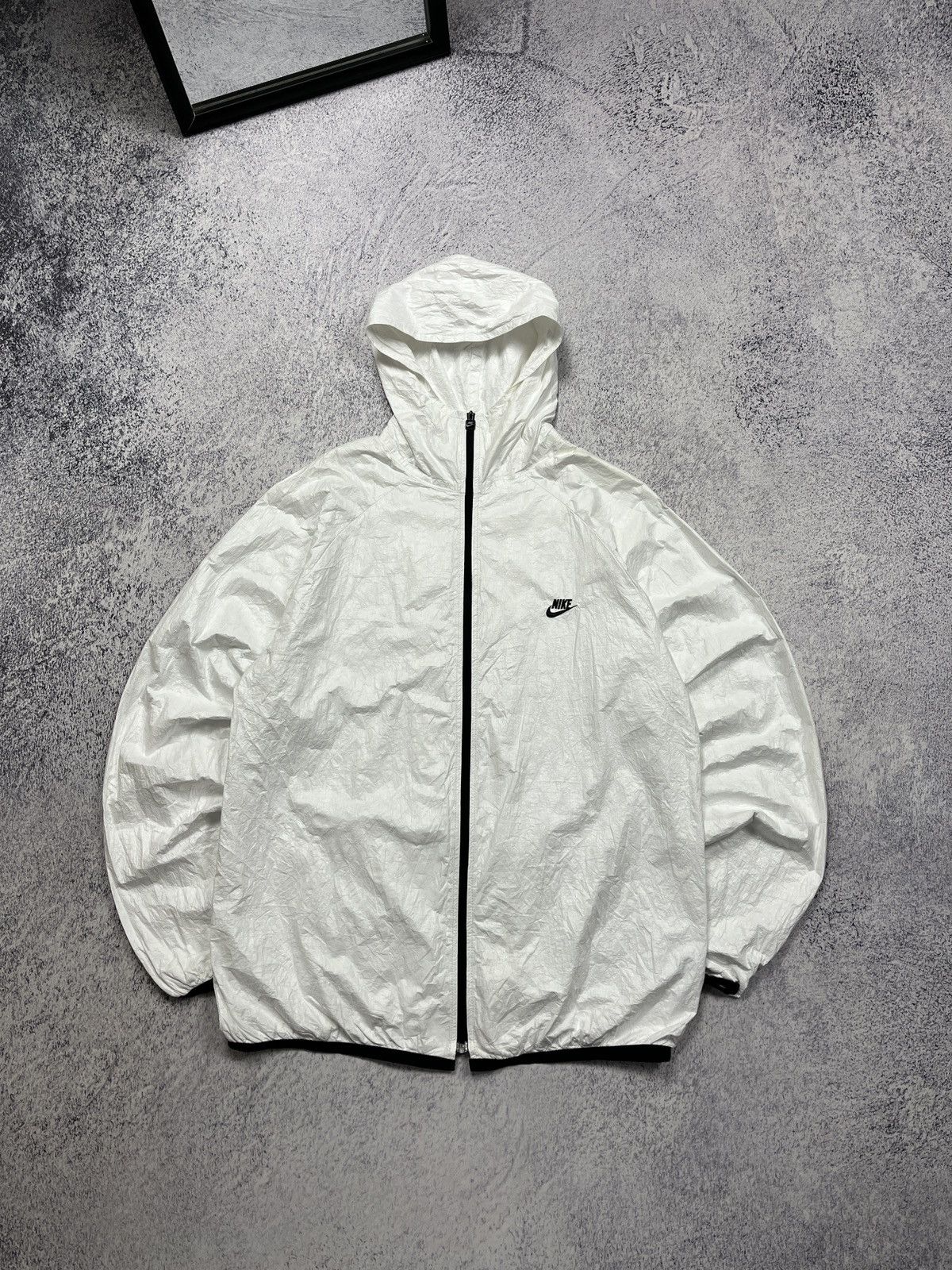 Nike × Vintage Vintage Nike Lightweight White Swoosh Nylon Packable Jacket Size US M / EU 48-50 / 2 - 1 Thumbnail