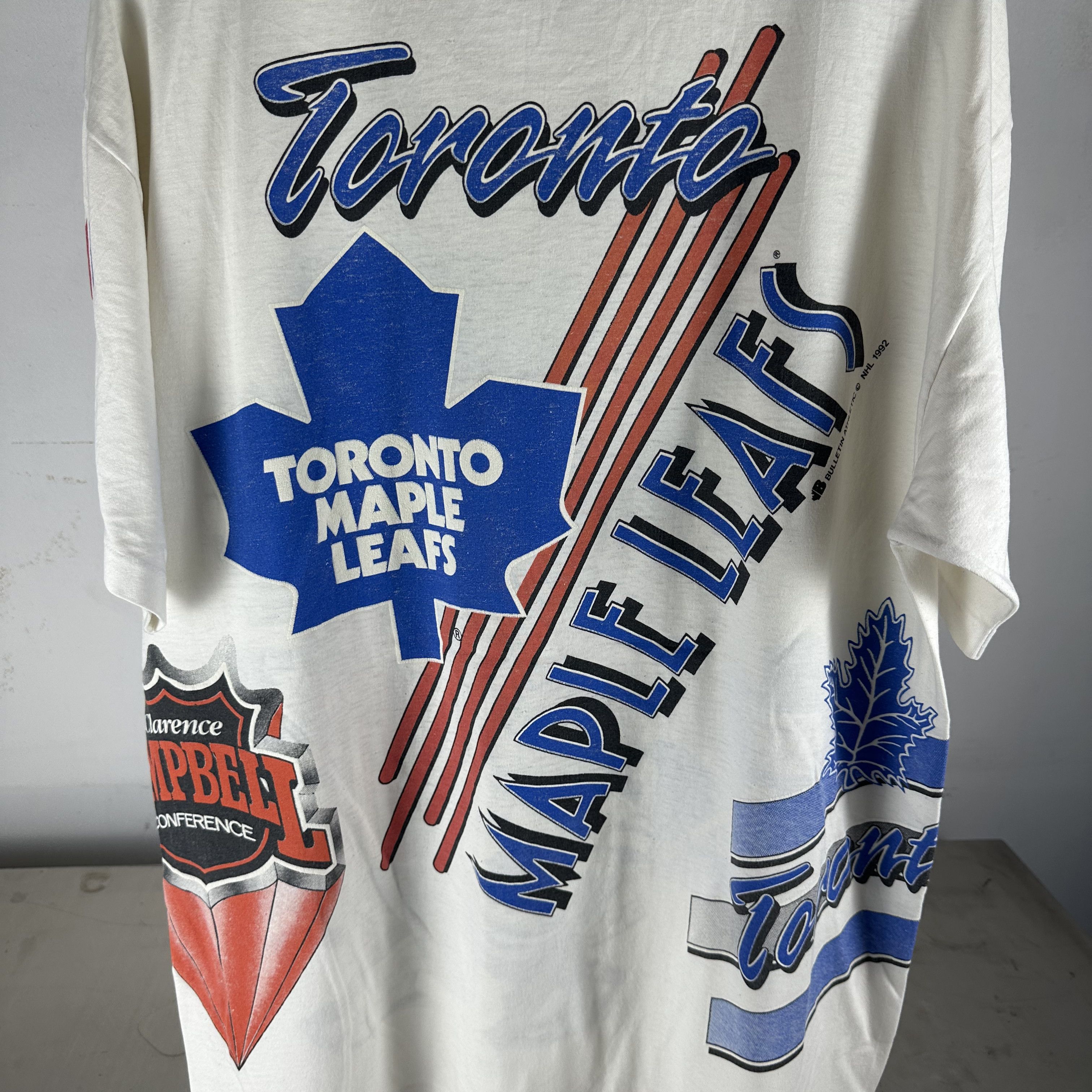 Vintage ​1992 Toronto Maple Leafs Bulletin Athletic NHL AOP​ T-Shirt Size US XL / EU 56 / 4 - 4 Thumbnail