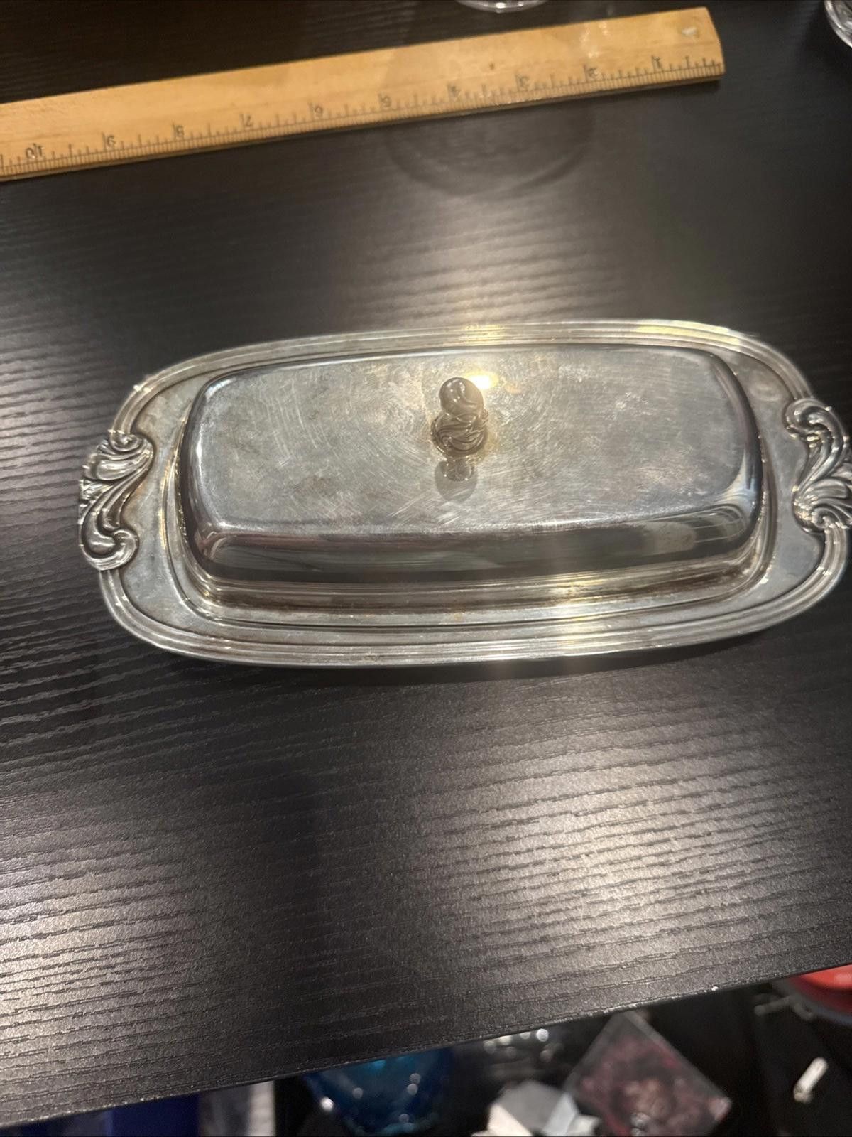 Designer Vintage WM Rogers Silverplate Butter Dish Lid & Glass Insert Size ONE SIZE - 1 Thumbnail