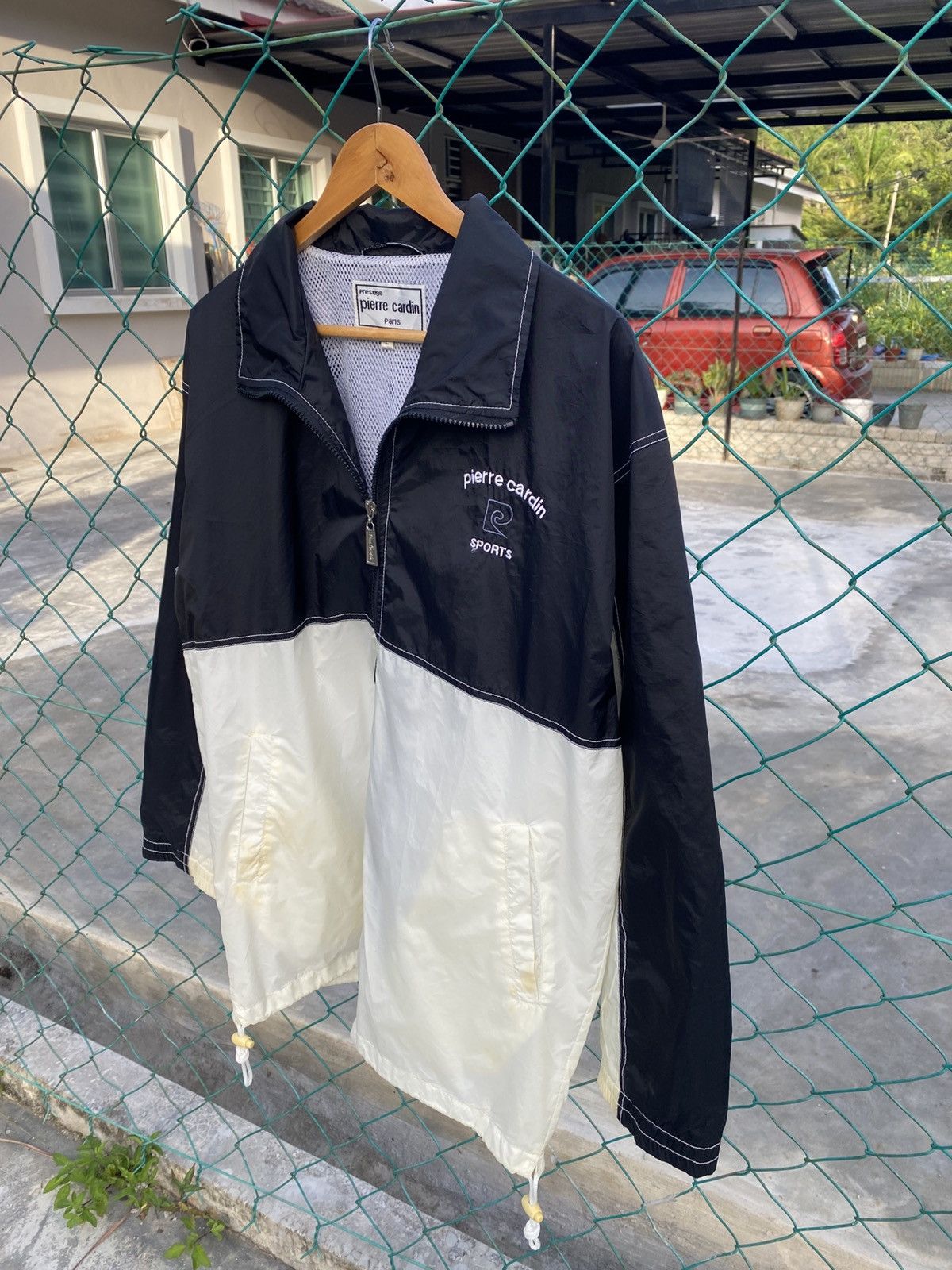 Pierre Cardin Pirre Cardin Sport woven spellout big logo raincoat Size US L / EU 52-54 / 3 - 4 Thumbnail