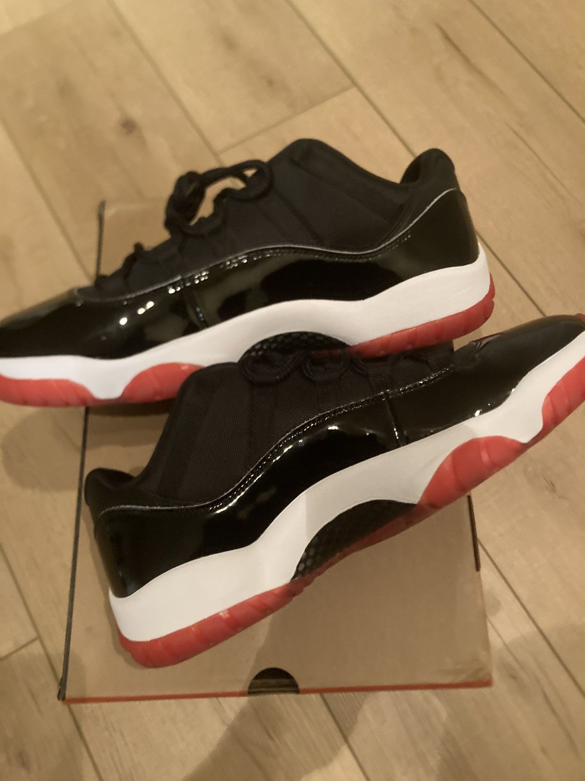 Nike Nike Air Jordan Retro 11 Low BLK/RED 2025-DEADSTOCK Size US 13 / EU 46 - 4 Thumbnail