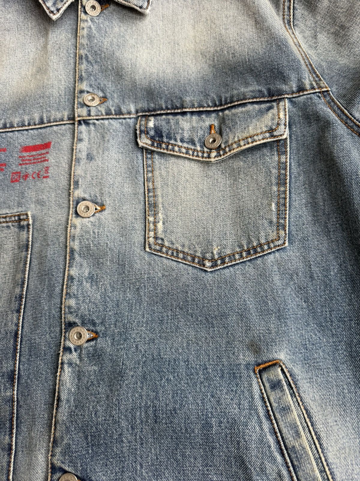 Heron Preston Heron Preston oiled distressed denim workwear trucker jacket Size US S / EU 44-46 / 1 - 21 Thumbnail