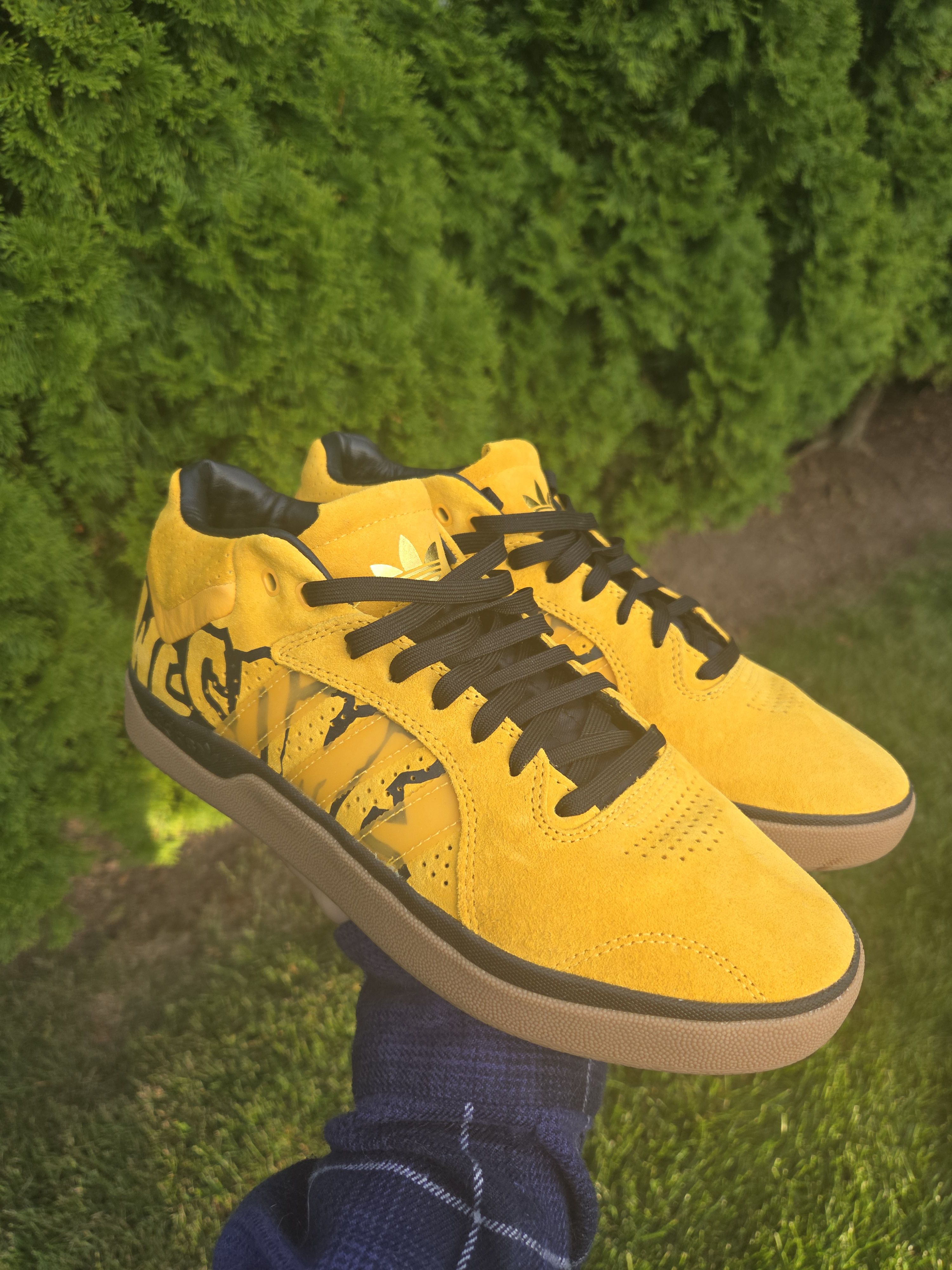 ひよこ FUCKING AWESOME×RUN 2TONE JKT FUCKING AWESOME × adidas TYSHAWNの所有者レビュー【360度