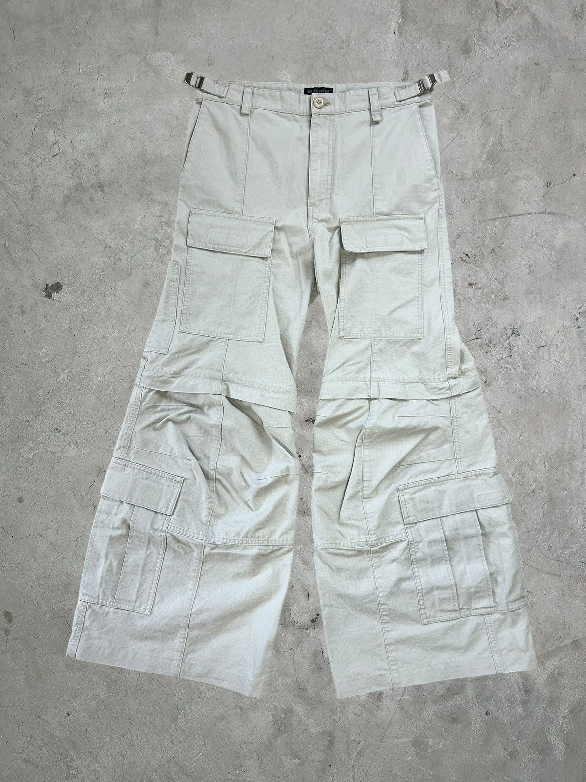 Balenciaga Balenciaga Flared Cargo Pants Size US 31 - 3 Thumbnail