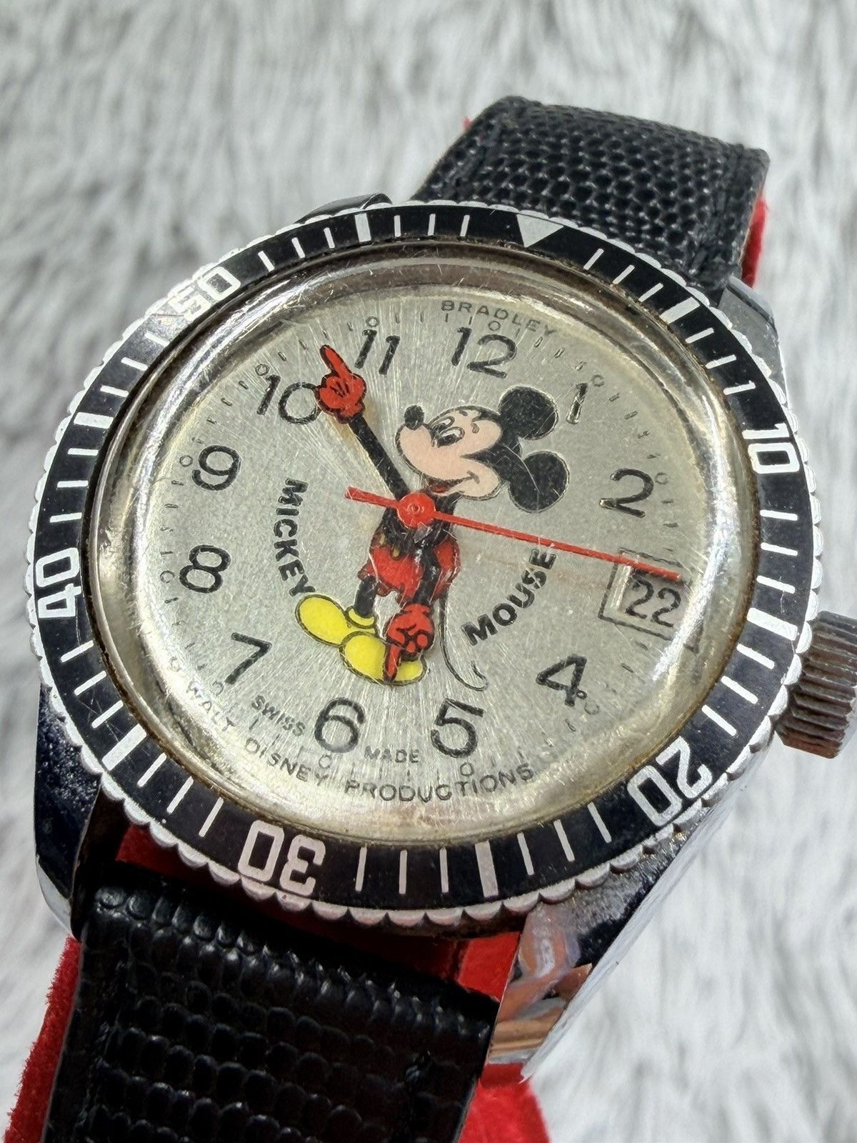Seiko VTG Skin Diver BRADLEY Mickey Mouse Hand Wind Men’s Watch Size ONE SIZE - 5 Thumbnail