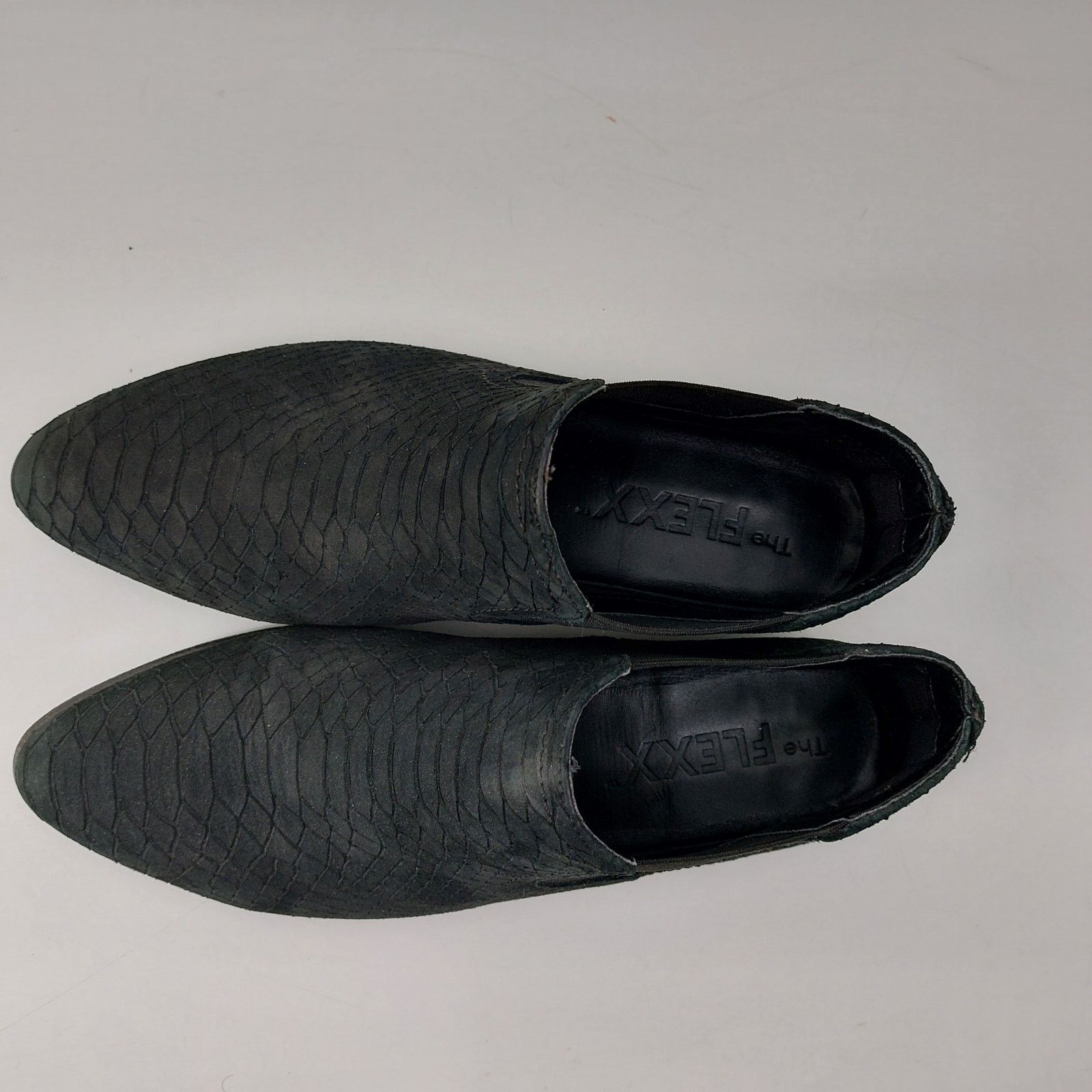 Other The Flexx Black Chelsea Bootie Animal Embossed US 8 Almond Size US 8 / IT 38 - 6 Thumbnail