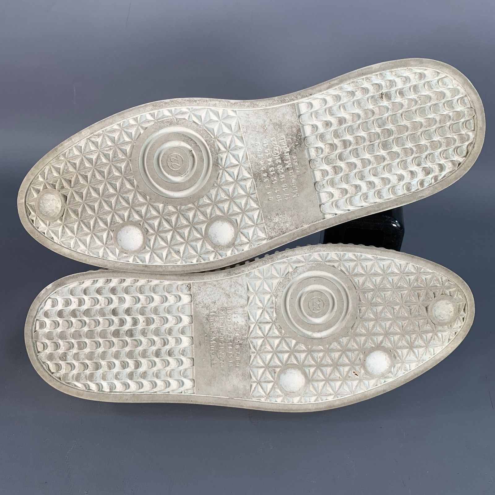 Maison Margiela MAISON MARGIELA Size 7 Beige White Canvas Low Top Sneakers Size US 7 / EU 40 - 6 Thumbnail