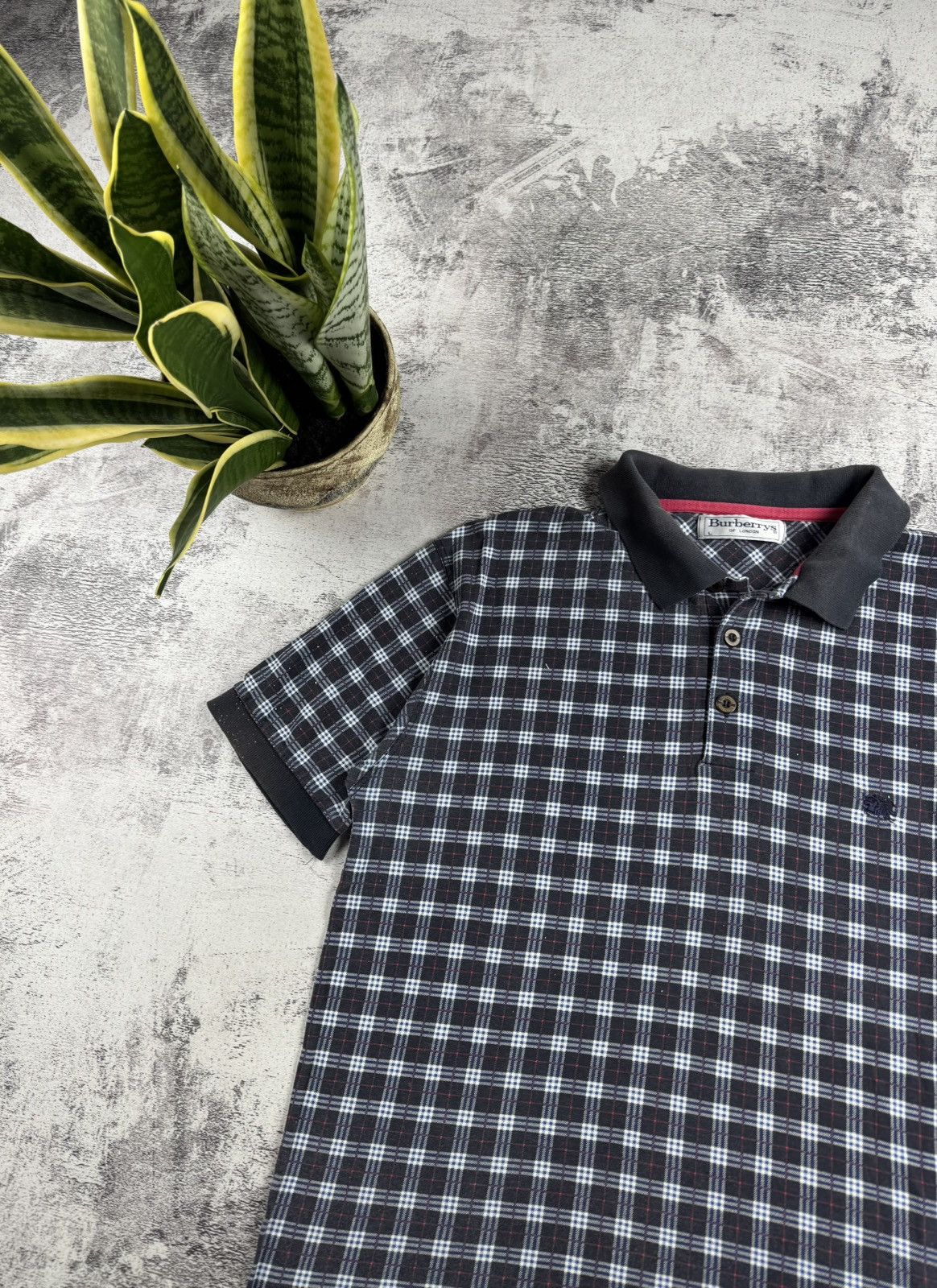 Burberry Burberrys London Men’s Large Monogram Nova Checked Jersey Retro Polo T Shirt Tee Size US L / EU 52-54 / 3 - 5 Thumbnail