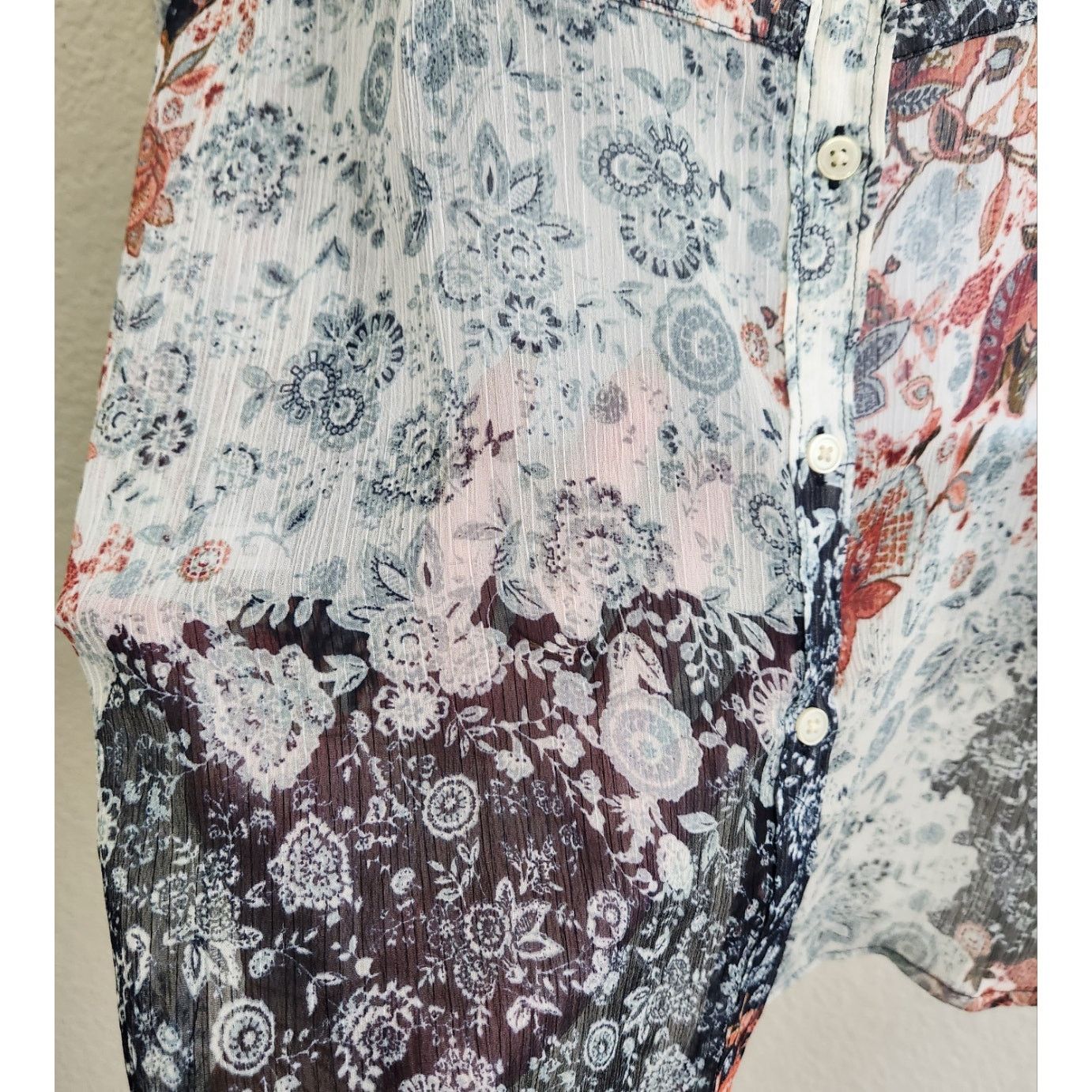 Loft Loft Blue Pink Floral Pleated Bodice Button Up Top XS Sheer Size XS / US 0-2 / IT 36-38 - 4 Thumbnail