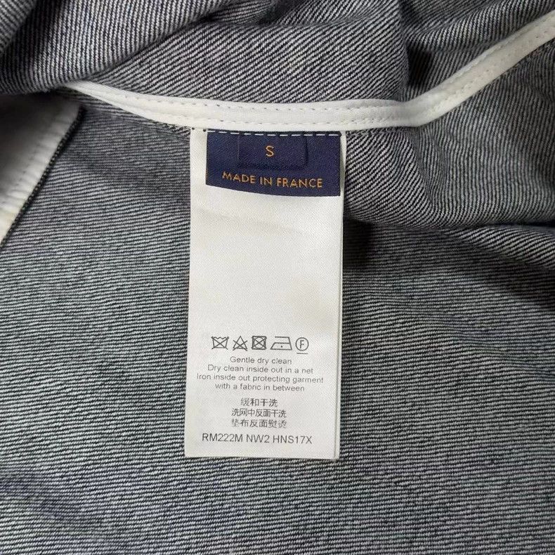 Louis Vuitton LOUIS VUITTON Denim Cashew Flower, Tie-Dye and Full Logo s Size US S / EU 44-46 / 1 - 5 Thumbnail