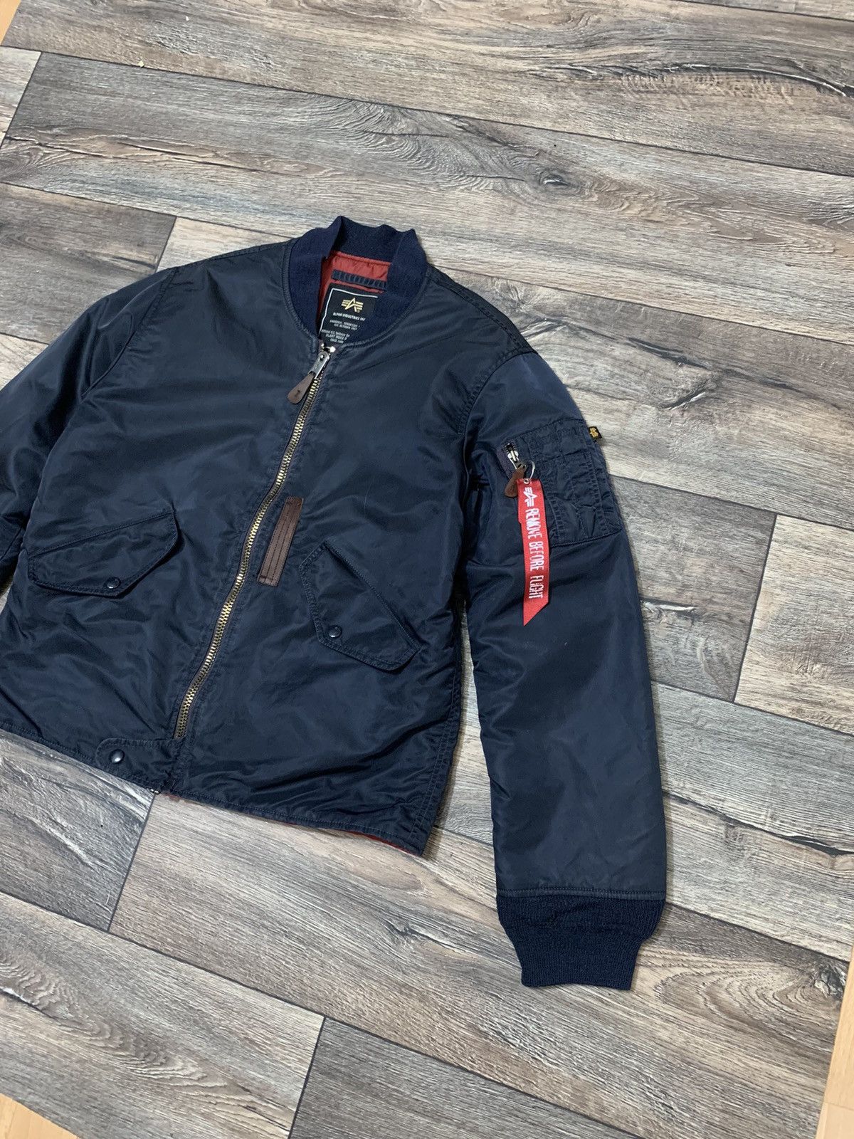 Alpha Industries × Vintage Alpha Industries Vintage Flight Military Nylon Bomber Jacket Size US S / EU 44-46 / 1 - 2 Thumbnail