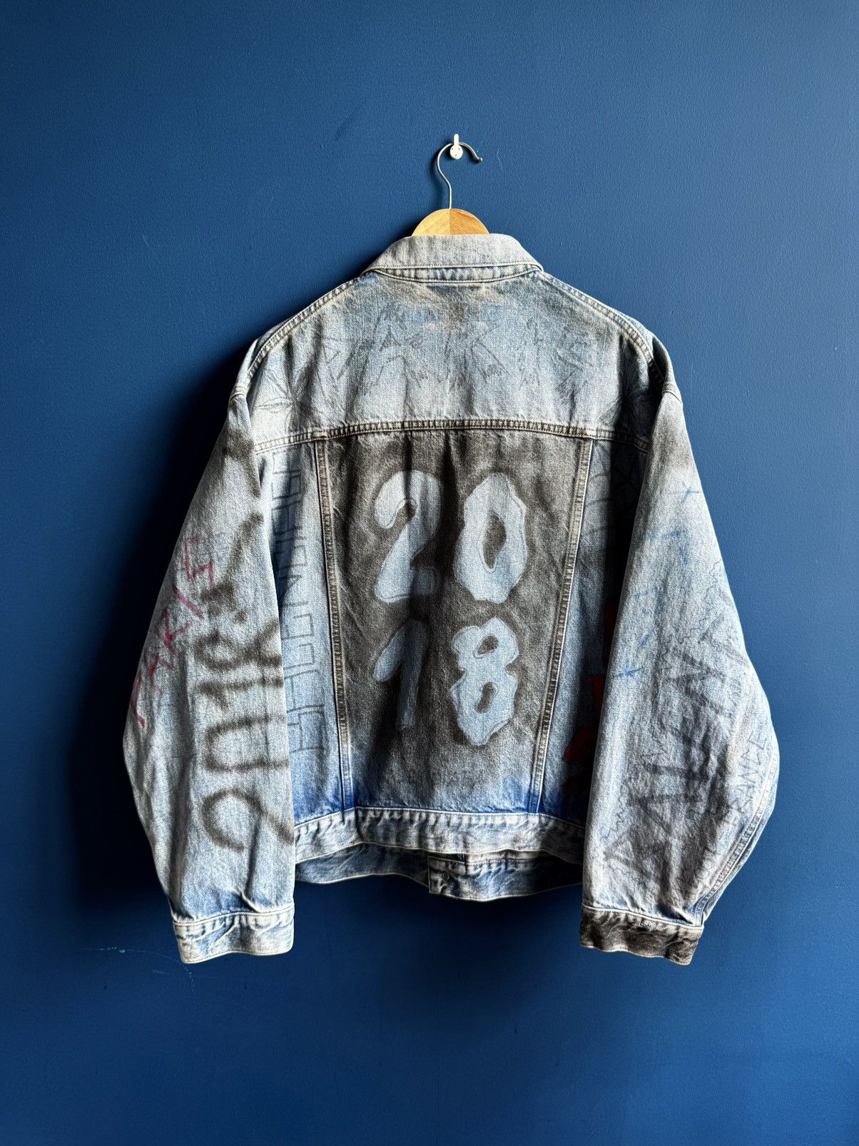 Balenciaga Balenciaga Denim Jacket 2018 Graffiti Size US XL / EU 56 / 4 - 7 Thumbnail