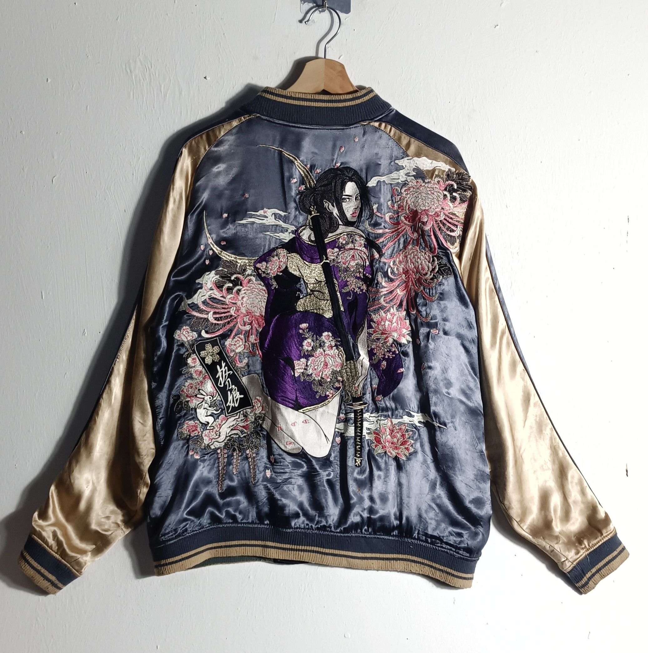 Japanese Brand 💥Batto Musume Yakuza Kimono Women Reversible Sukajan Size US XXL / EU 58 / 5 - 1 Thumbnail