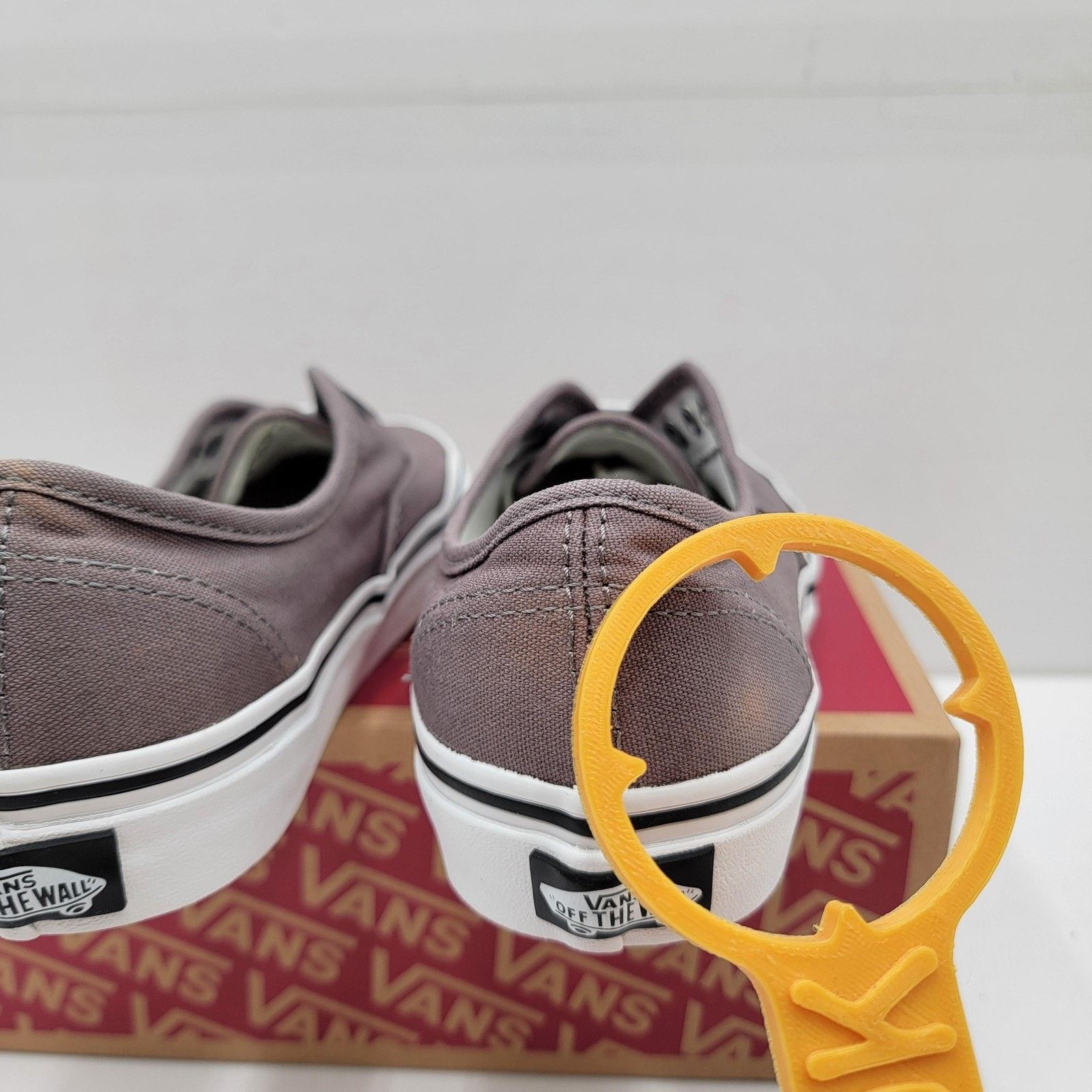 Vans Vans Authentic Shoes Men Size 5.5 Wmn 7 Low Top Skate Canvas Size US 7 / IT 37 - 5 Thumbnail