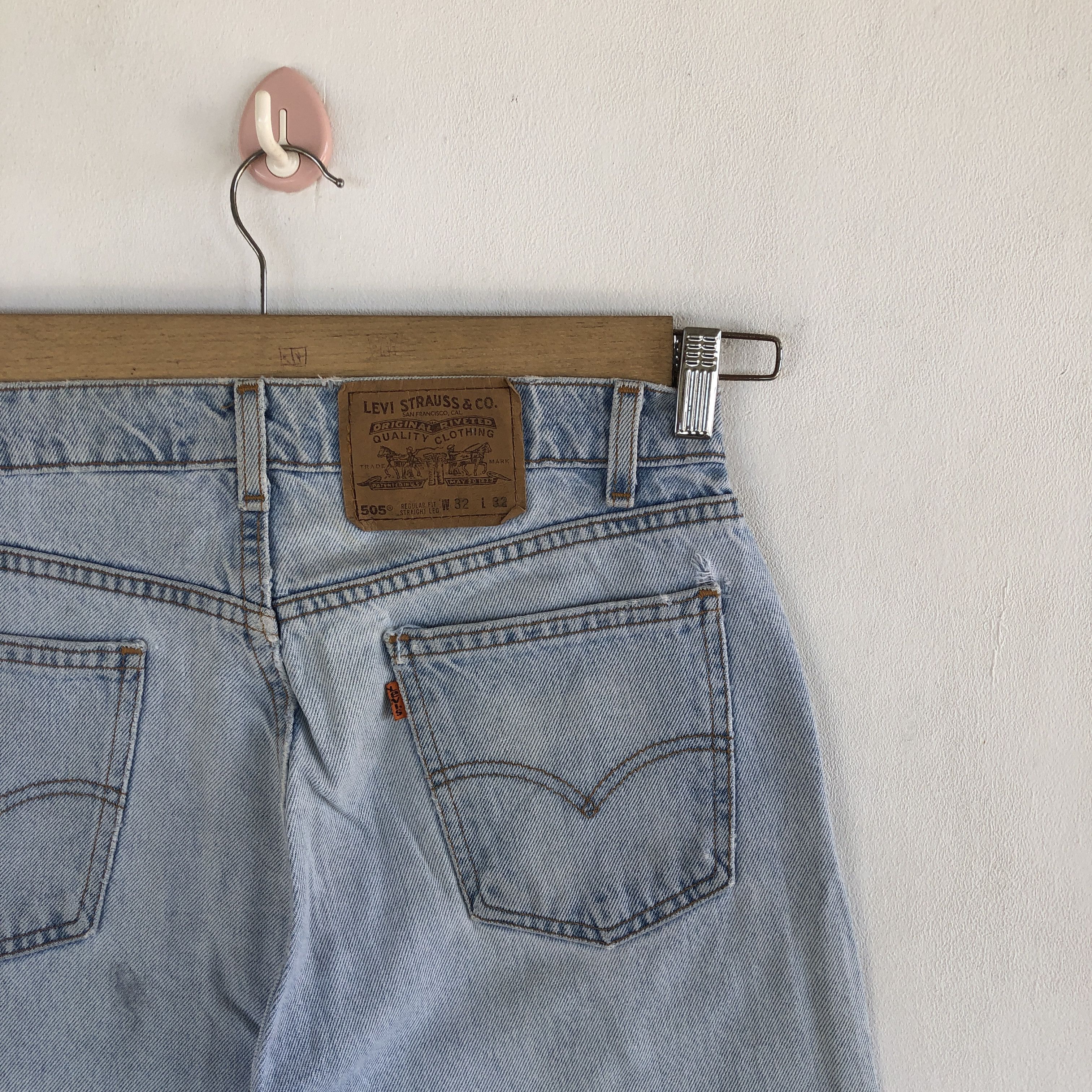Levi's Vintage Levis Jeans Distressed Light Wash Levis 505 Denim Size US 30 / EU 46 - 5 Thumbnail