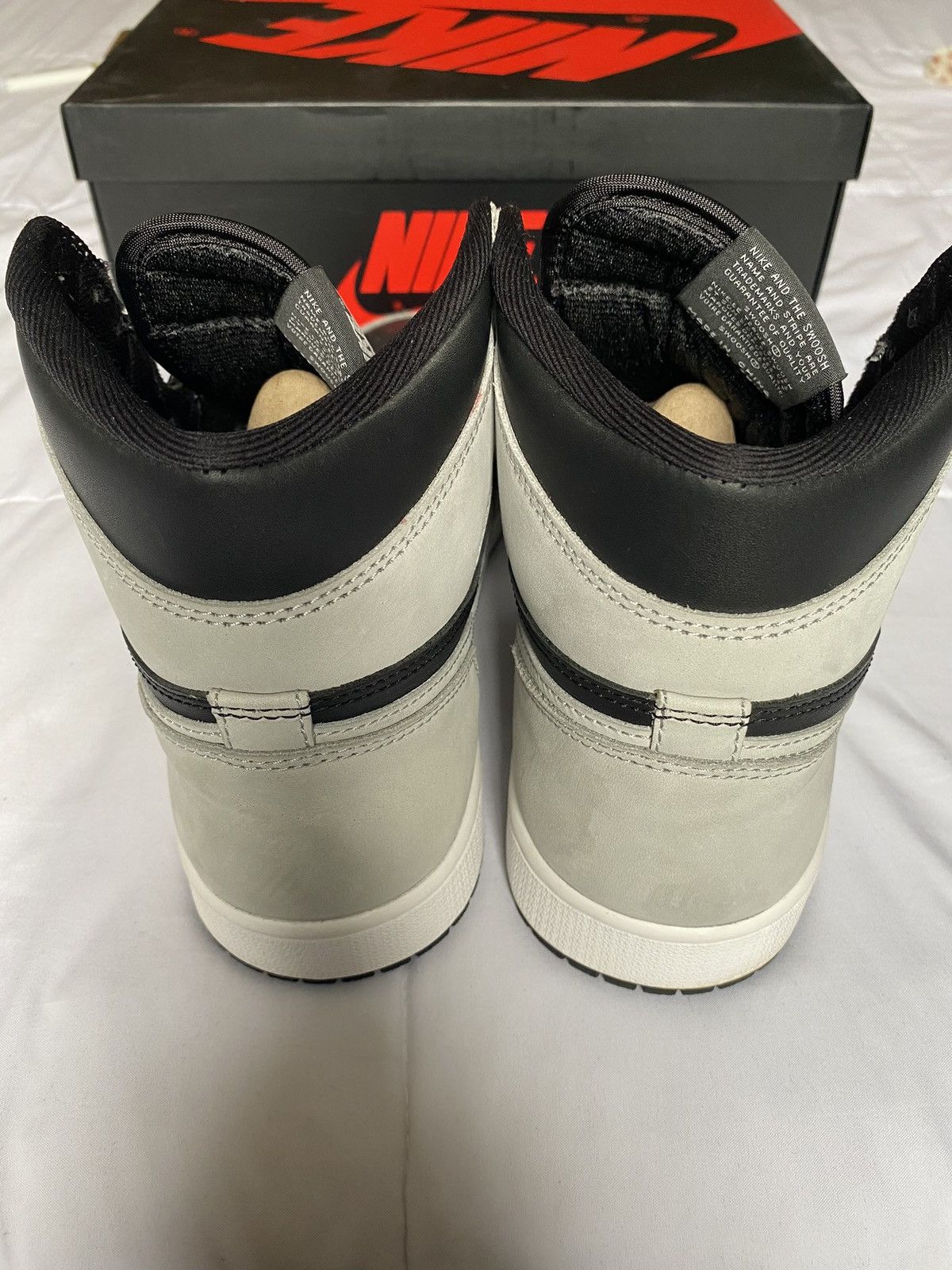 Jordan Brand × Nike Air Jordan 1 Retro High OG Shadow 2.0 Size US 9.5 / EU 42-43 - 4 Thumbnail