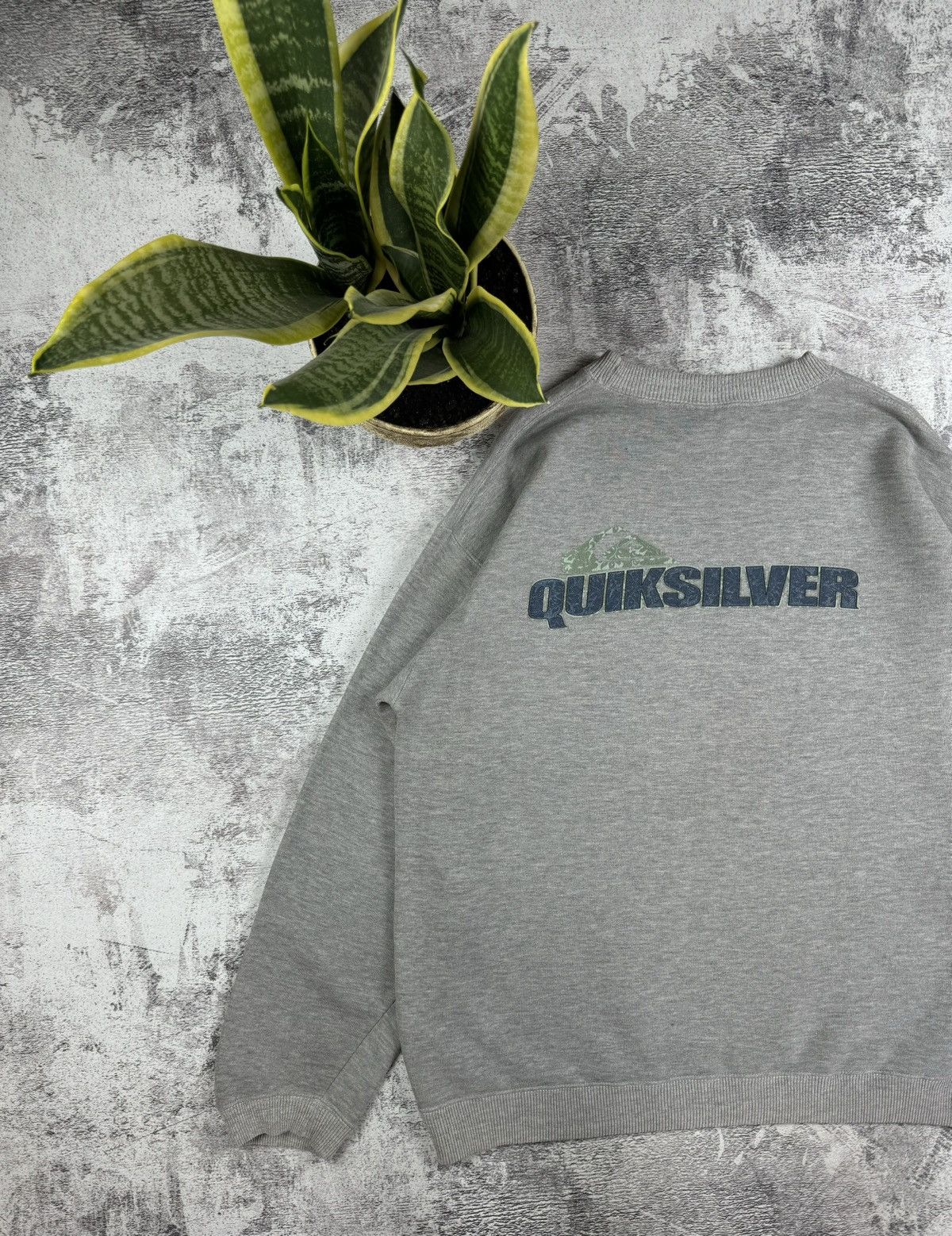 Quiksilver Quicksilver Vintage 90S-00S Big Logo Basic Gray Sweatshirt Size US M / EU 48-50 / 2 - 3 Thumbnail
