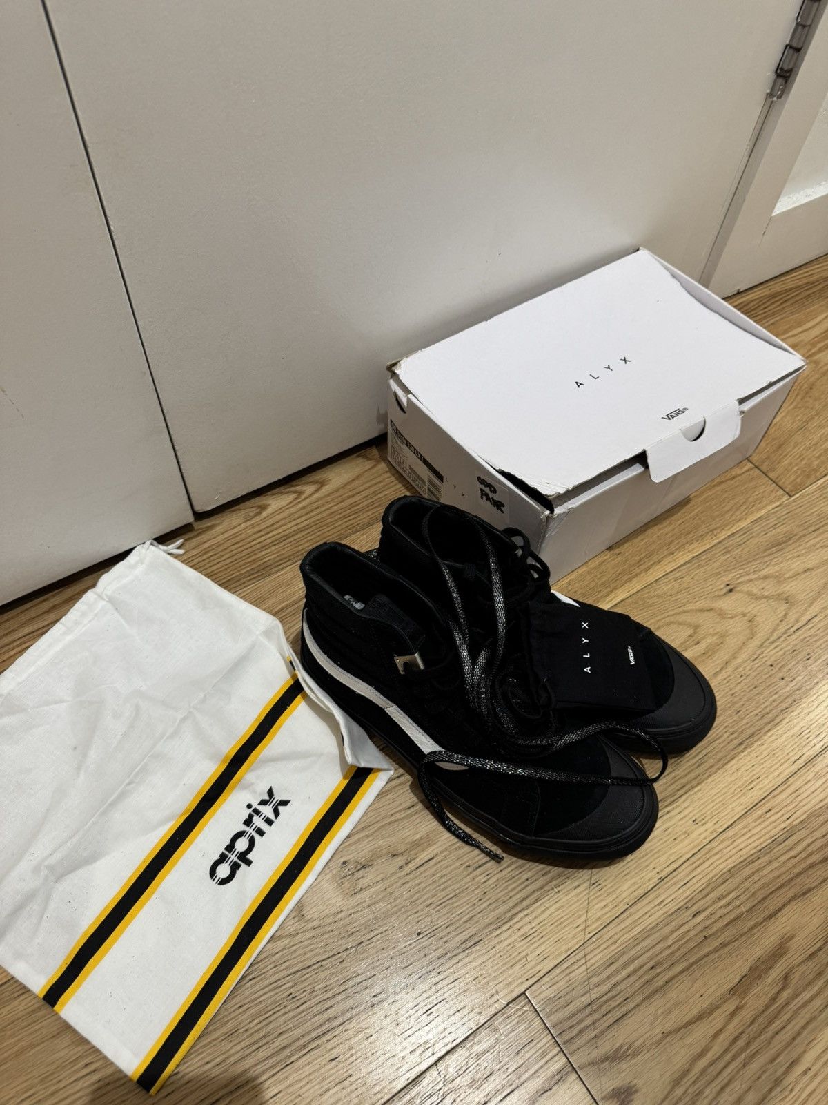 Alyx × Vans ALYX x VANS VAULT Collaboration OG Sk8-Hi LX in Black Size US 9 / EU 42 - 1 Thumbnail