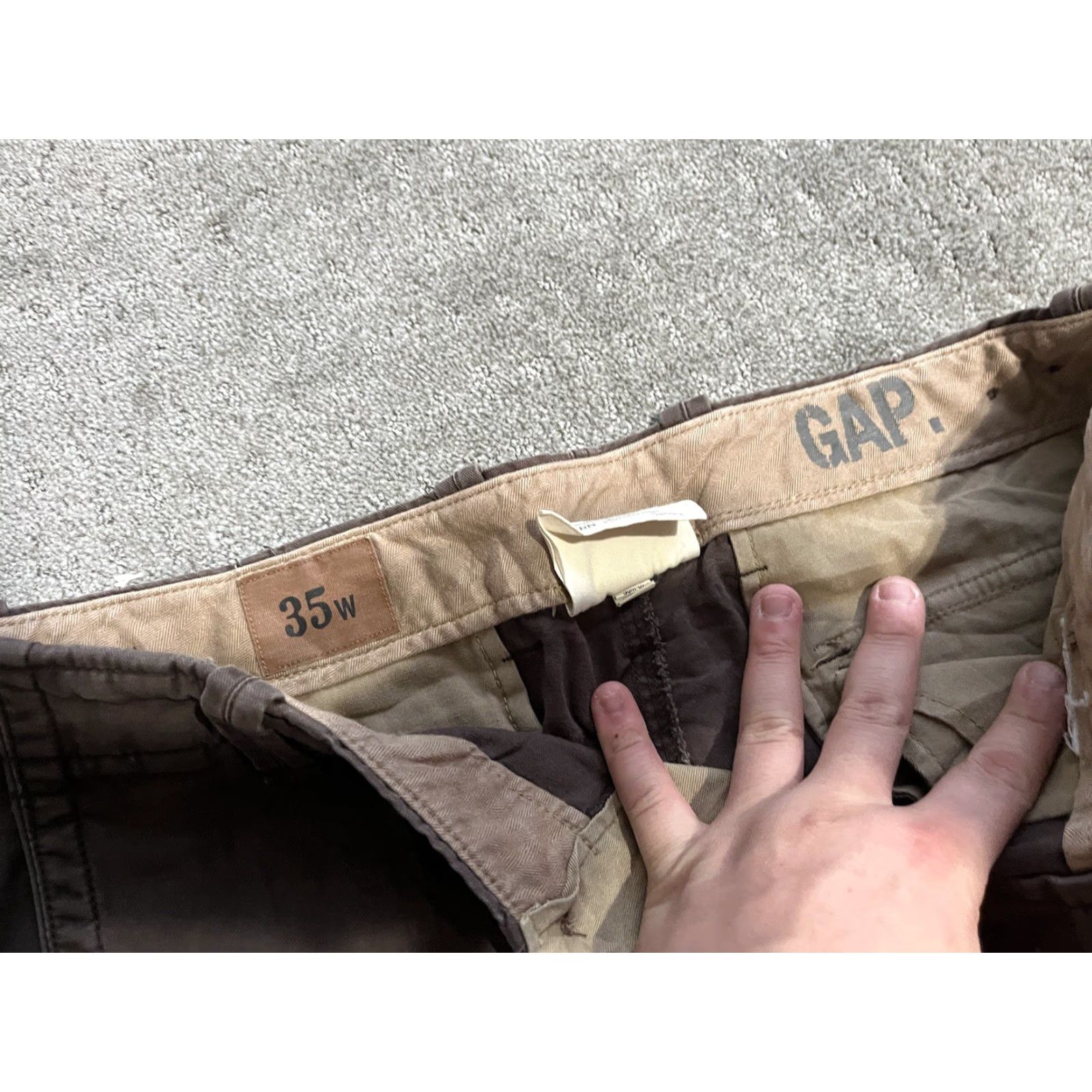 Gap VINTAGE Gap Men Cargo Shorts 35 Regular Fit Brown Cotton Workwear Pants Size US 35 - 3 Thumbnail