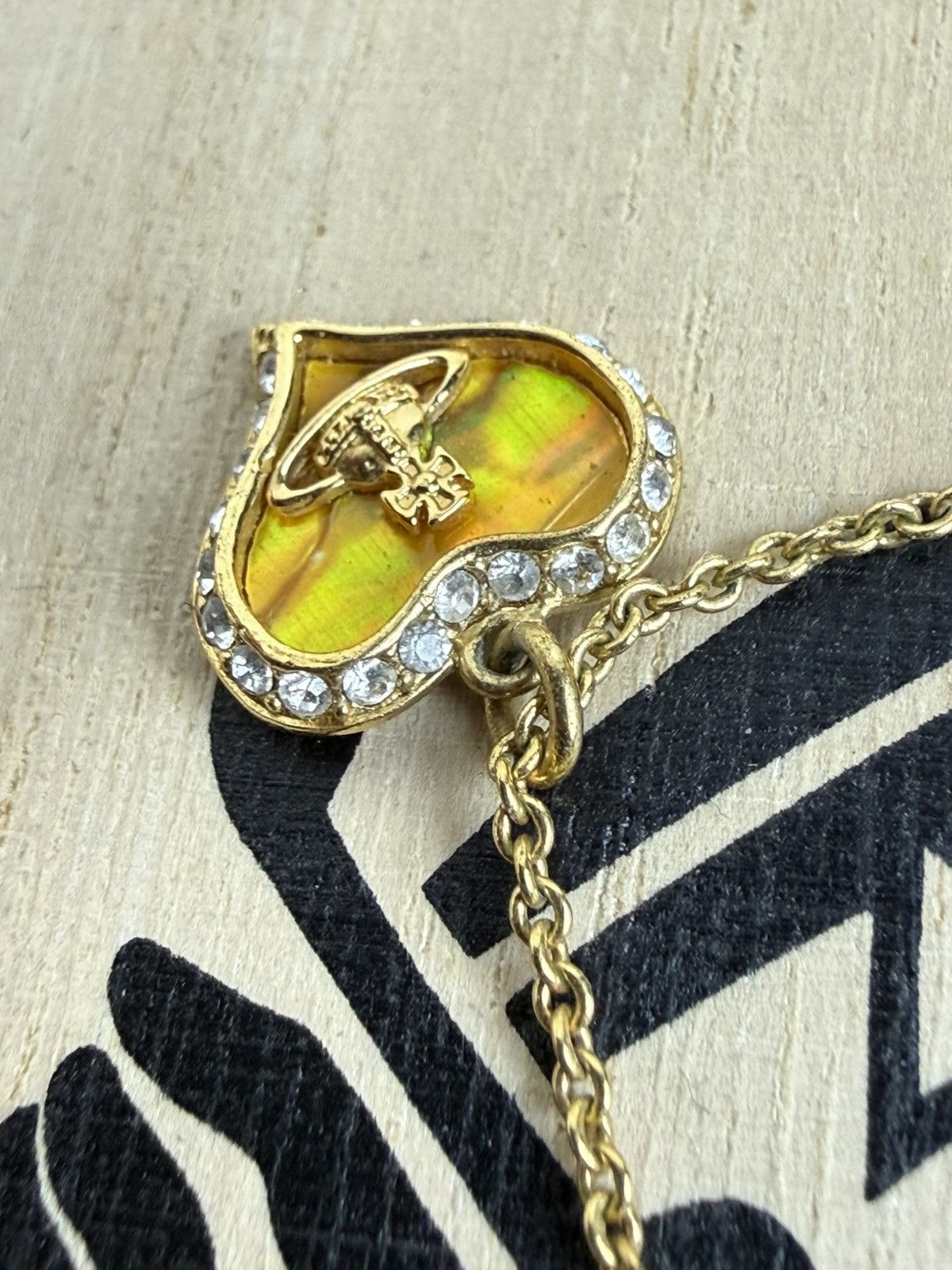 Vivienne Westwood Vivienne Westwood Petra Heart Pendane Necklace Rare Yellow Size ONE SIZE - 4 Thumbnail