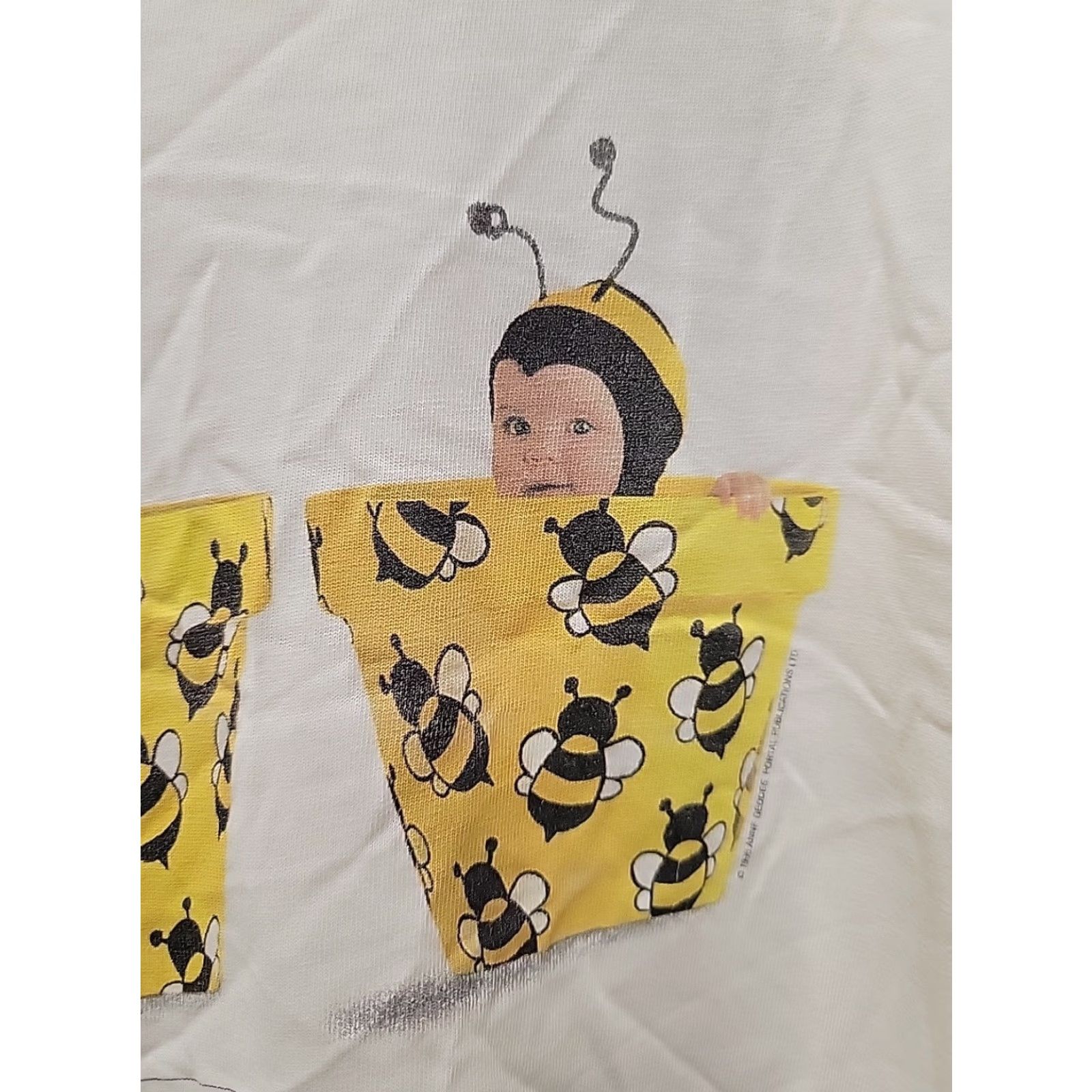 Hanes VINTAGE Anne Geddes Bumblebee Flower Pot Babies T-Shirt XL Men White Graphic Tee Hanes 100% cotton Short Sleeve Distressed Size US XL / EU 56 / 4 - 5 Thumbnail