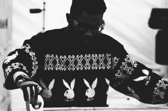Playboy × Vintage FRANK OCEAN PLAYBOY KNIT SWEATER Size US S / EU 44-46 / 1 - 3 Thumbnail