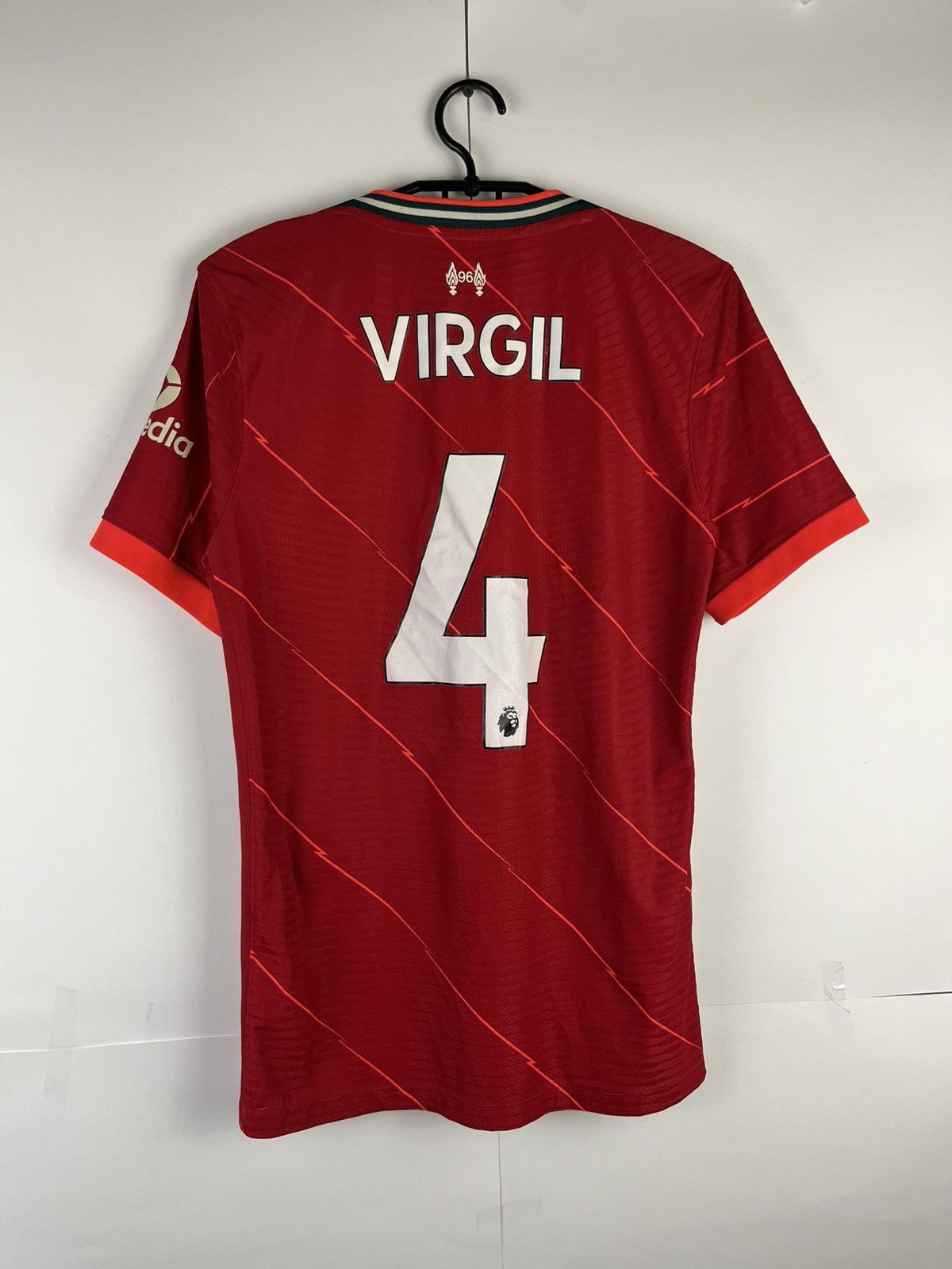 Nike Liverpool Nike 2021/2022 Football Home Jersey #4 Virgil Size US S / EU 44-46 / 1 - 7 Thumbnail