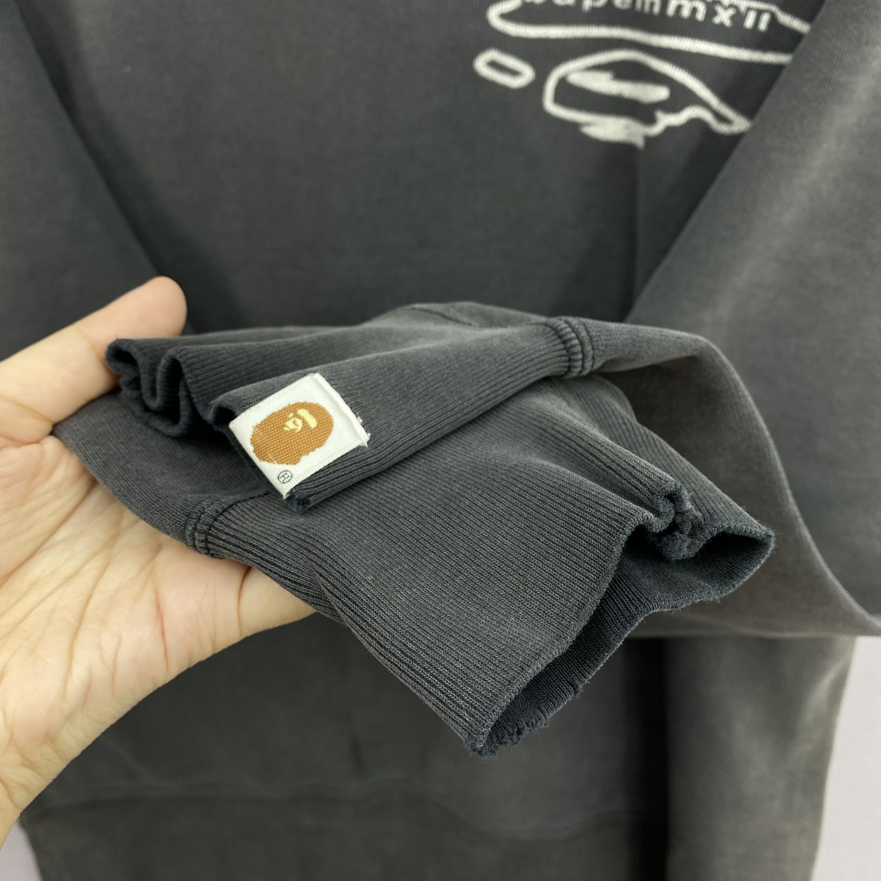 Bape Vintage BAPE A Bathing Ape Pullover Sweatshirt Nigo Era Size US M / EU 48-50 / 2 - 6 Thumbnail