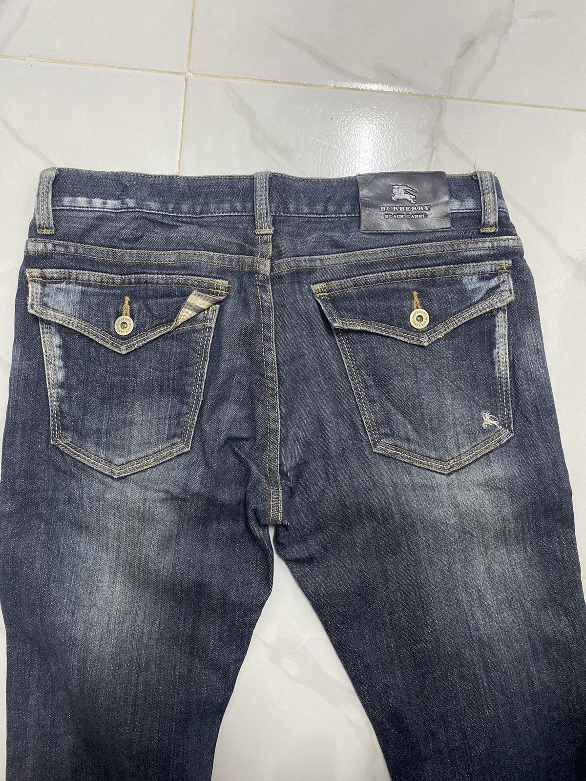 Burberry Burberrys Black Label Bootcut Denim Size US 30 / EU 46 - 5 Thumbnail