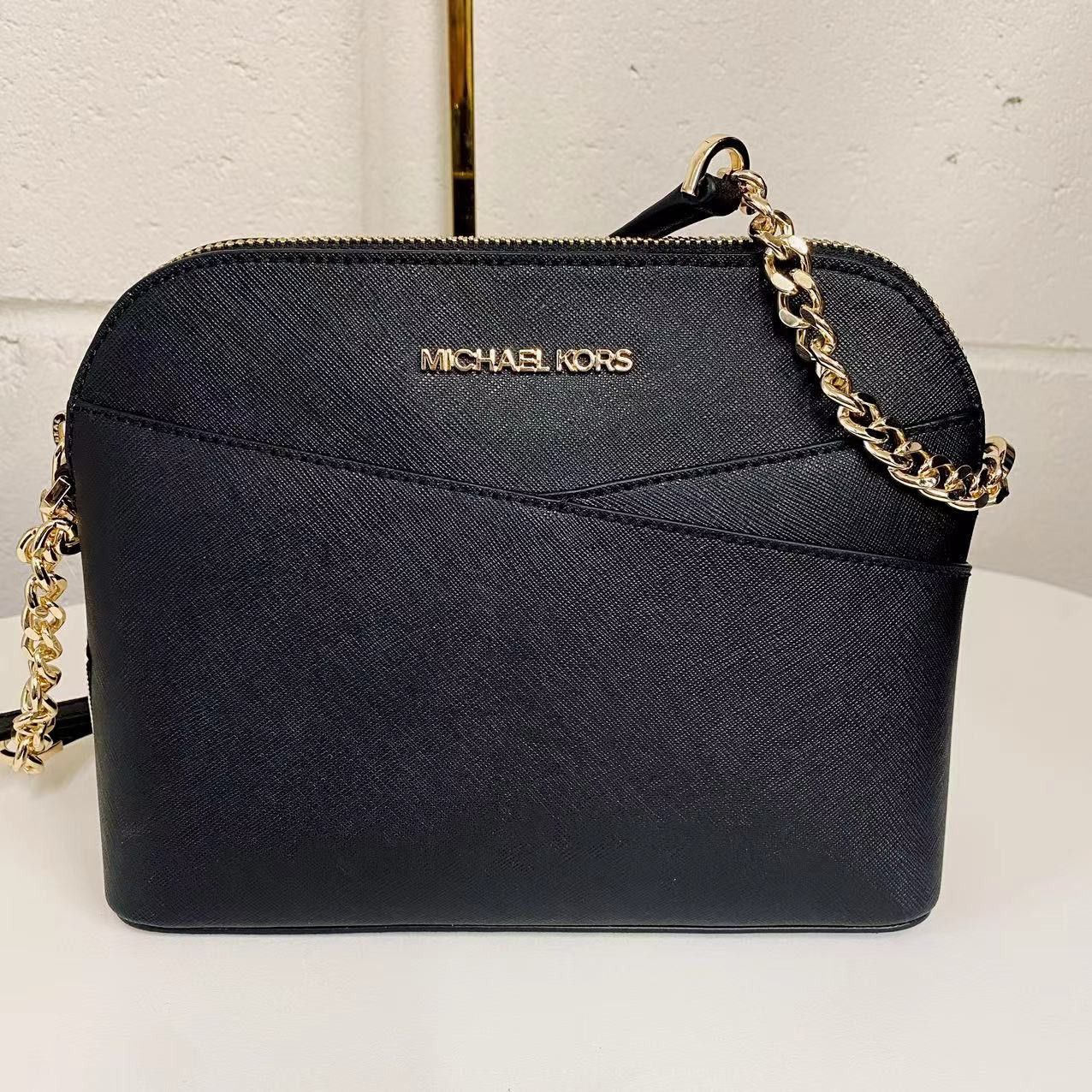 Michael Kors Michael Kors 35F1GTVC6T Jet Set Travel Dome Crossbody Bag Size ONE SIZE - 2 Thumbnail