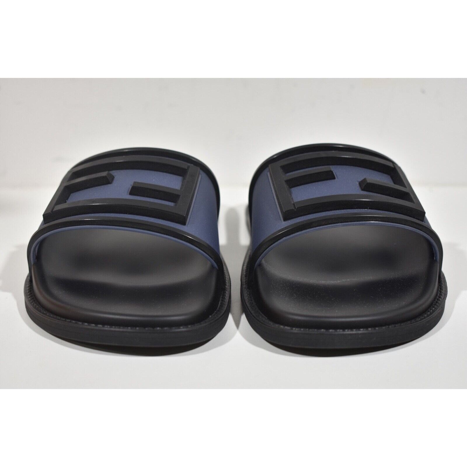 Fendi Fendi Mens Baguette Rubber Flat Sandal Flip Flop UK 7 US 8 Size US 8 / EU 41 - 7 Thumbnail