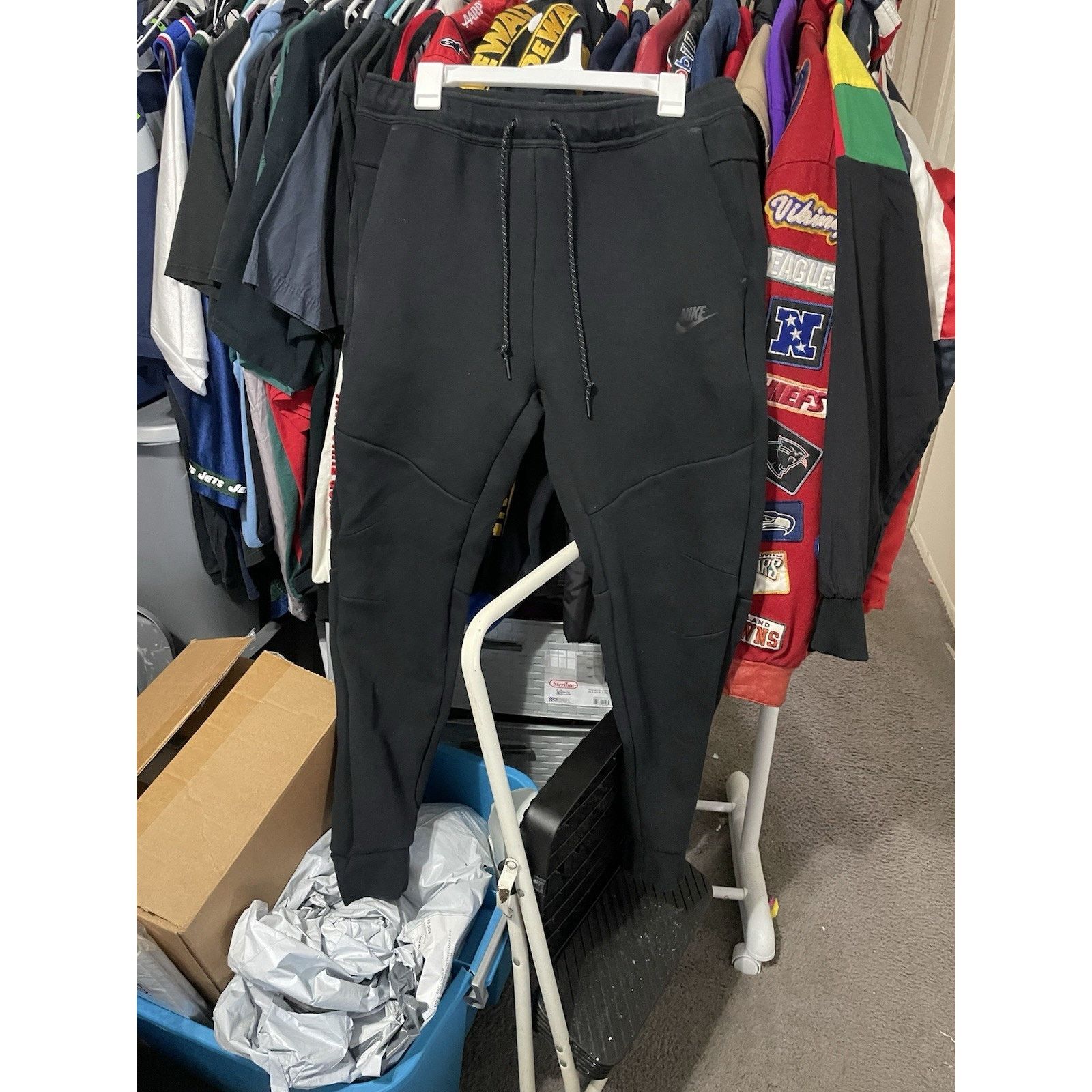 Nike Size L- Nike Men's Tech Fleece Pants Joggers Black Size US 44 / EU 60 - 1 Thumbnail