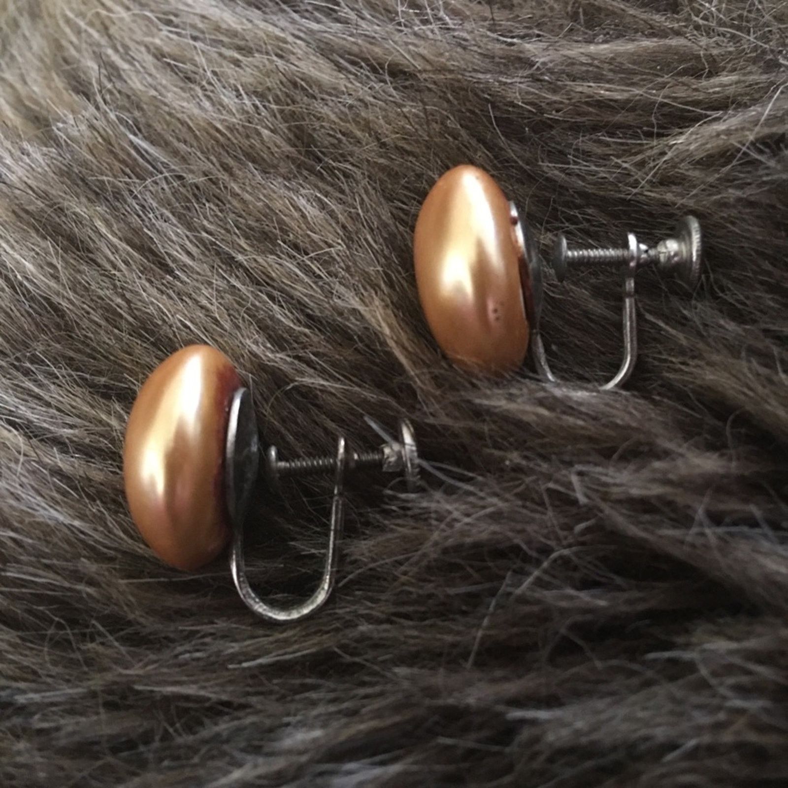 Vintage Vintage 50s gold tone pearl screw back earrings Size ONE SIZE - 2 Thumbnail