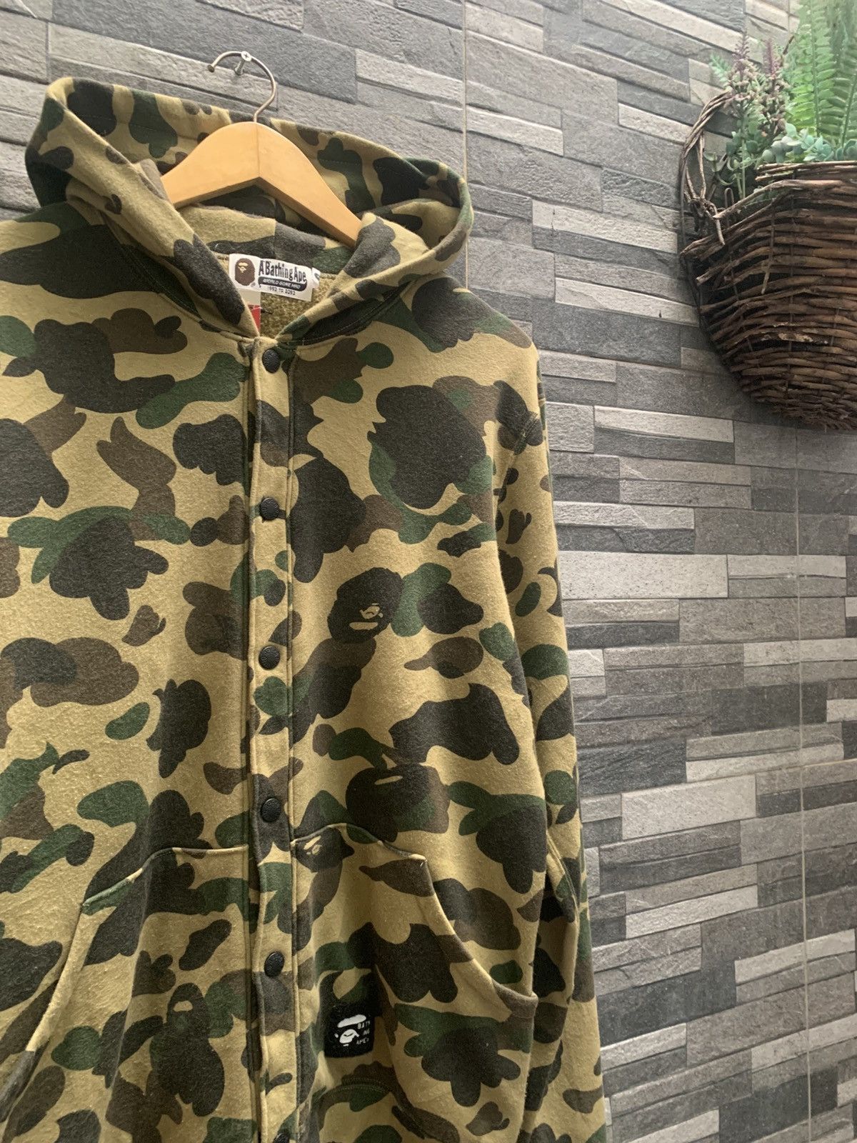 Bape Vintage BAPE 1st Camo Button Hoodie Size US L / EU 52-54 / 3 - 3 Thumbnail