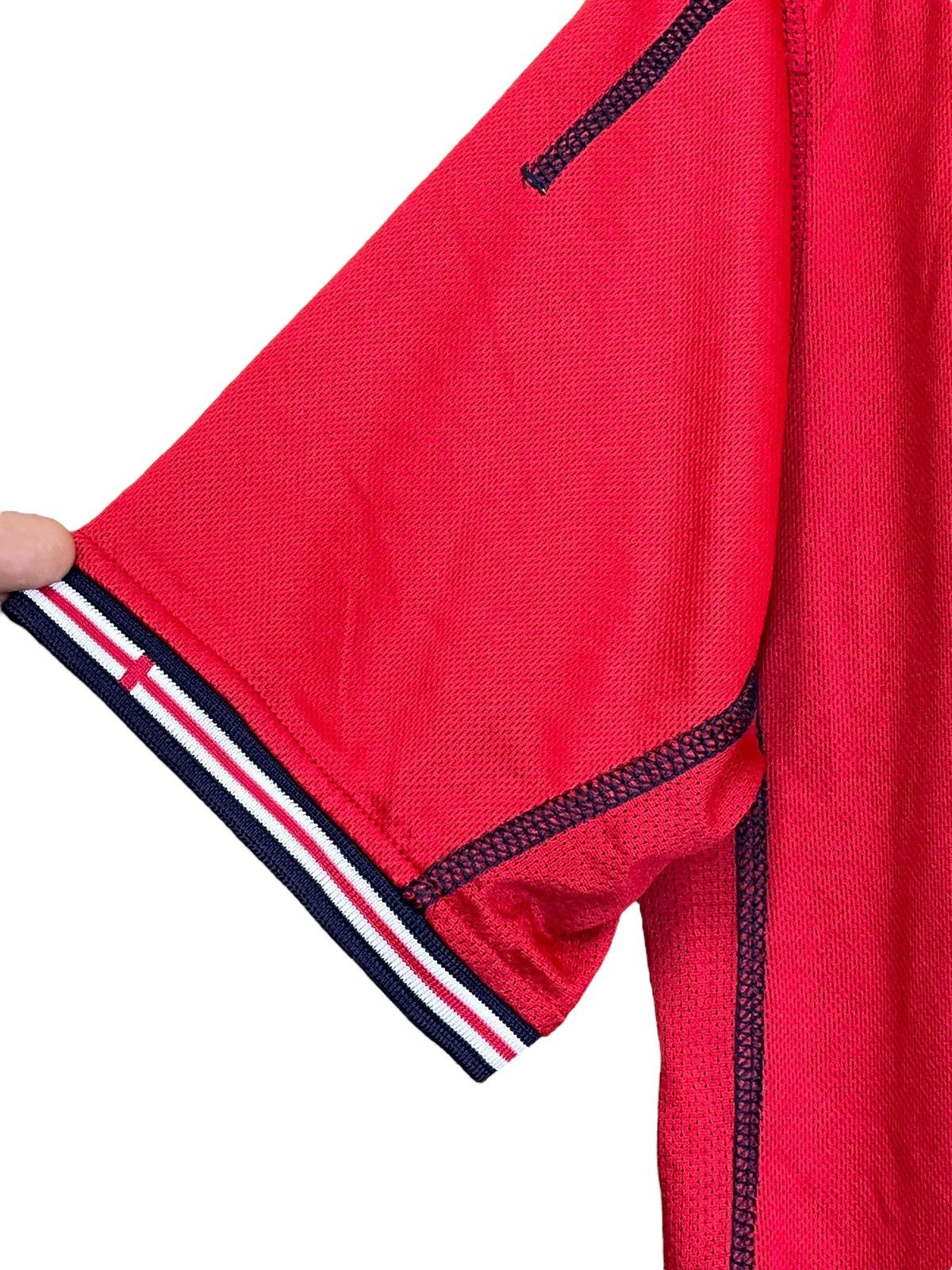Umbro VINTAGE 2002-04 ENGLAND NATIONAL TEAM REVERSIBLE AWAY JERSEY Size US M / EU 48-50 / 2 - 10 Thumbnail