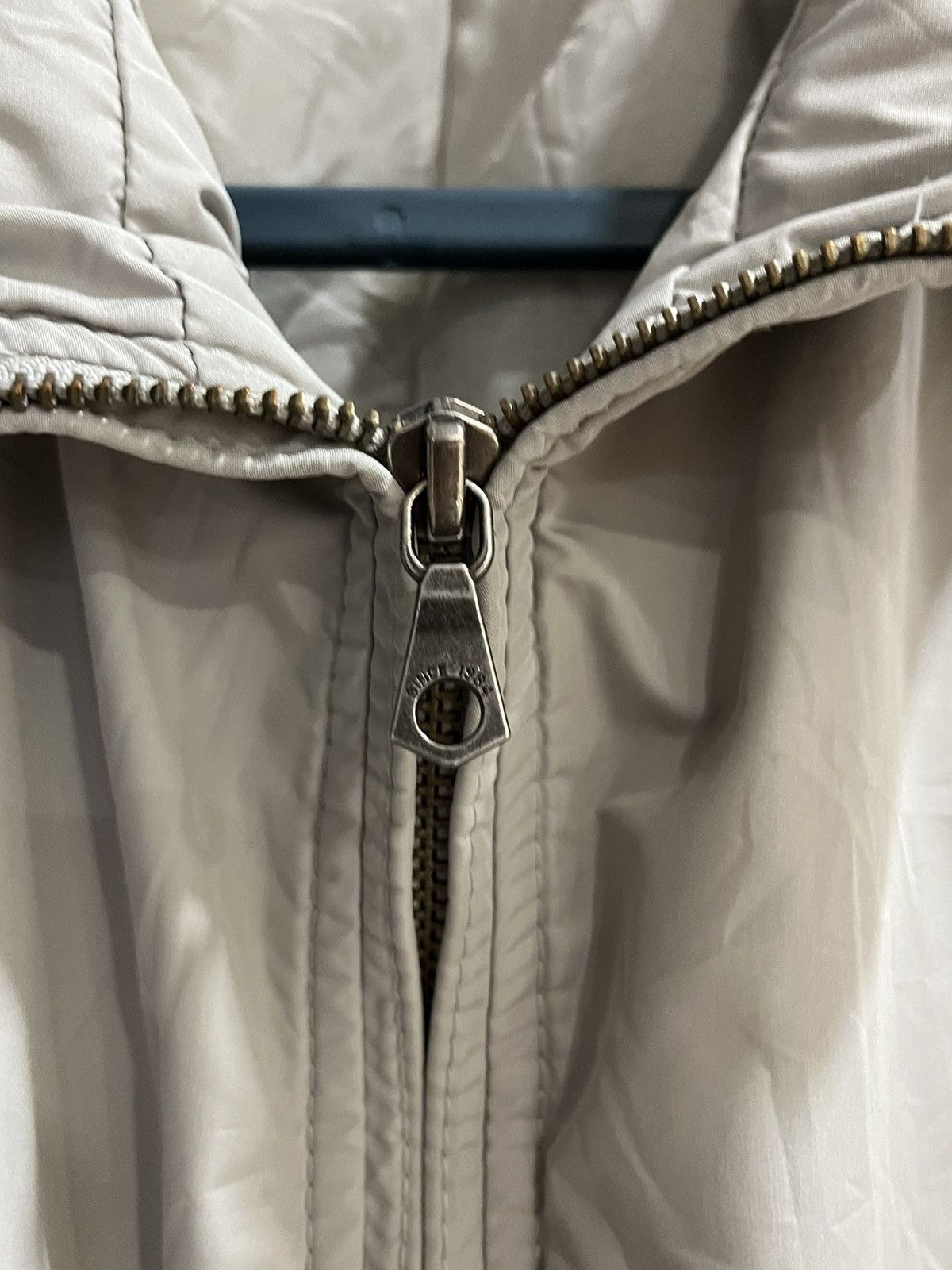Uniqlo Vintage Uniglo Air Protection Windbreaker Hooded Jacket Size US L / EU 52-54 / 3 - 8 Thumbnail