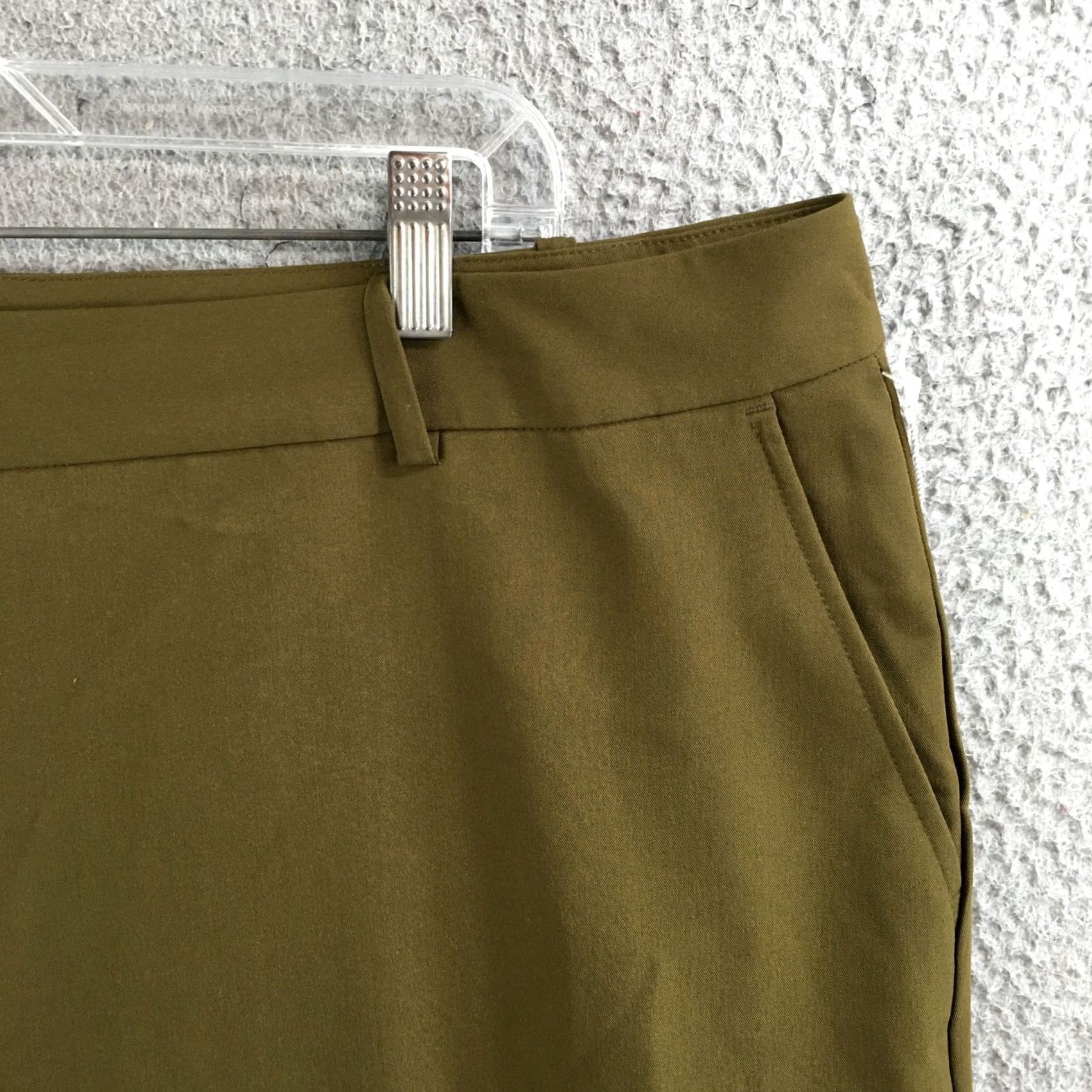 Worthington Worthington Bootcut Trouser Dress Pants Womens 18W Green Hi-Rise Flat Front NEW Size 40" / US 18 - 4 Thumbnail