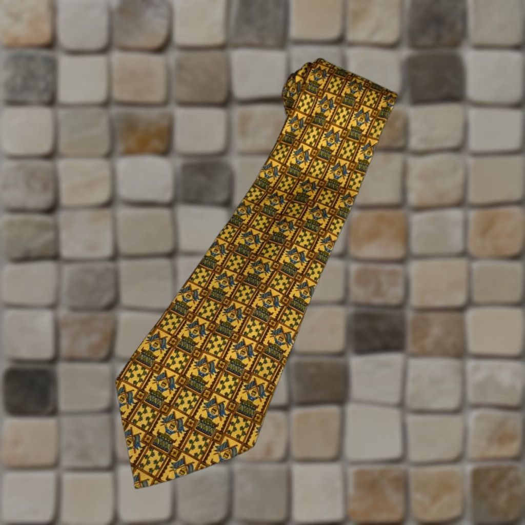 Salvatore Ferragamo Salvatore Ferragamo Men's Luxury Silk Tie Novelty Made in Italy Yellow 58.5" Wide 3.75" 100% Silk Size ONE SIZE - 1 Thumbnail