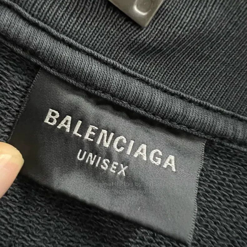 Balenciaga Balenciaga Punctured Metal Round Neck Sweatshirt Size US S / EU 44-46 / 1 - 2 Thumbnail