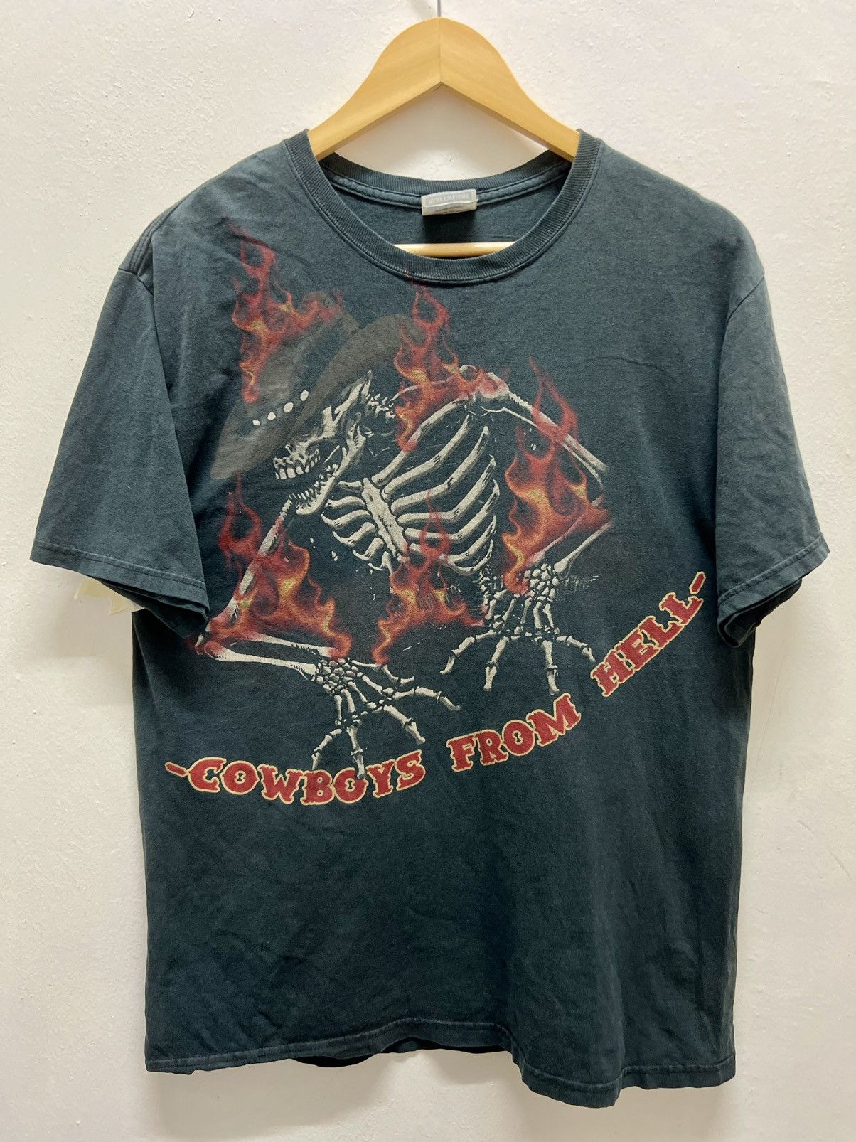 Hanes PANTERA - COWBOYS FROM HELL Size US M / EU 48-50 / 2 - 1 Thumbnail