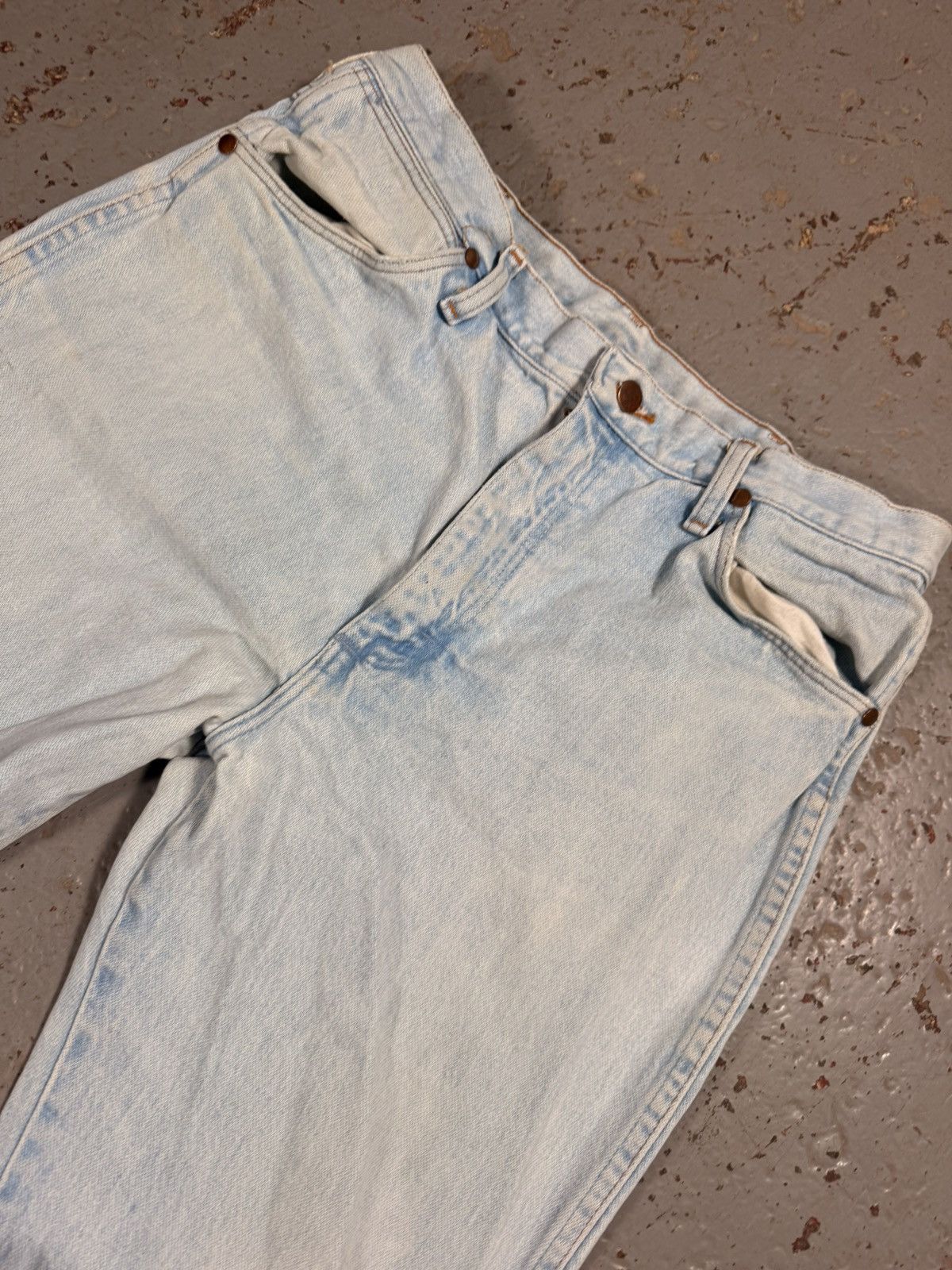 Wrangler Vintage Wrangler Light wash Denim Jeans Size US 32 / EU 48 - 9 Thumbnail
