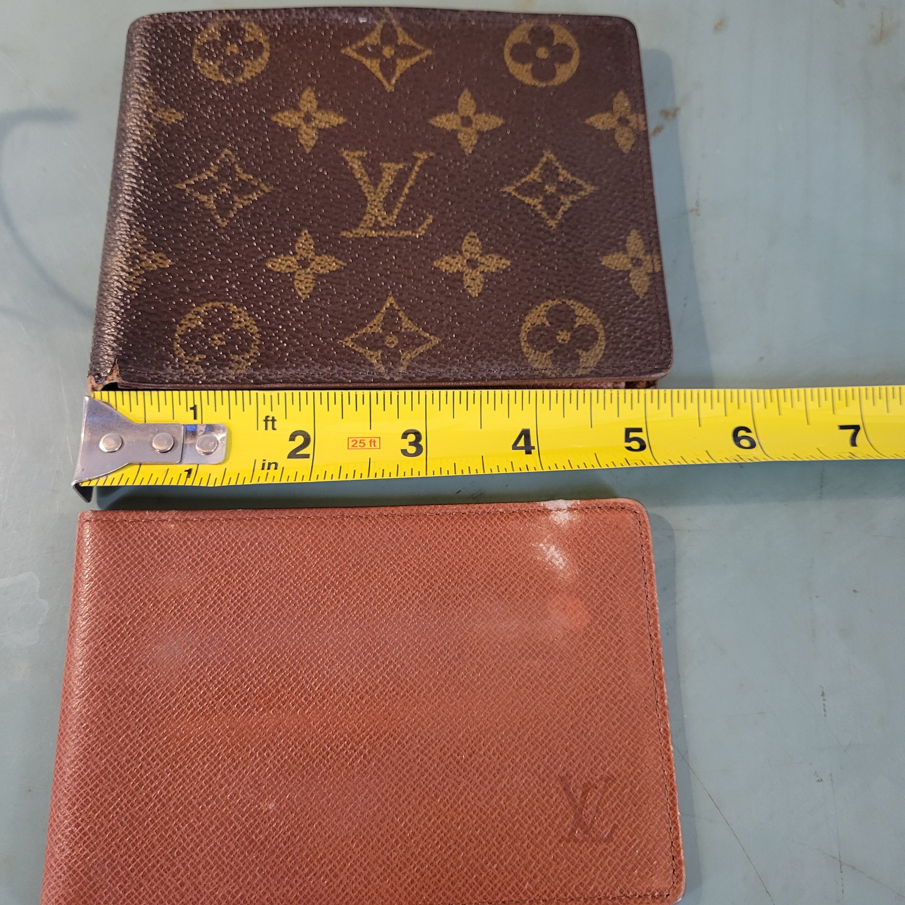 Louis Vuitton Rare Louis Vuitton Monogram Large Bifold With Card Insert Size ONE SIZE - 12 Thumbnail