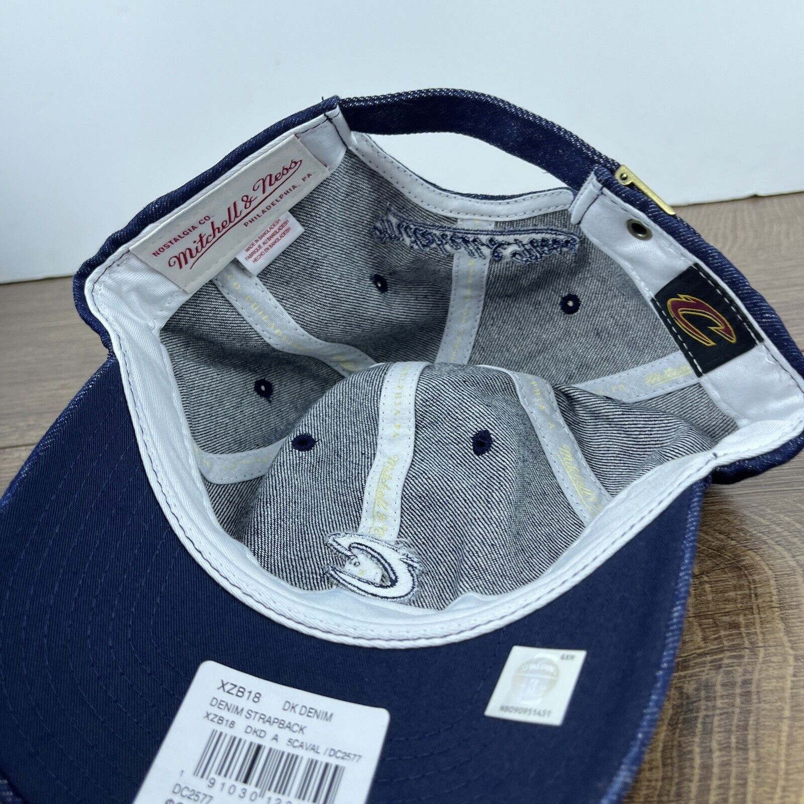 Mitchell & Ness Cleveland Cavaliers NBA Hat Mitchell & Ness Blue Hat Adjusta Size ONE SIZE - 14 Thumbnail