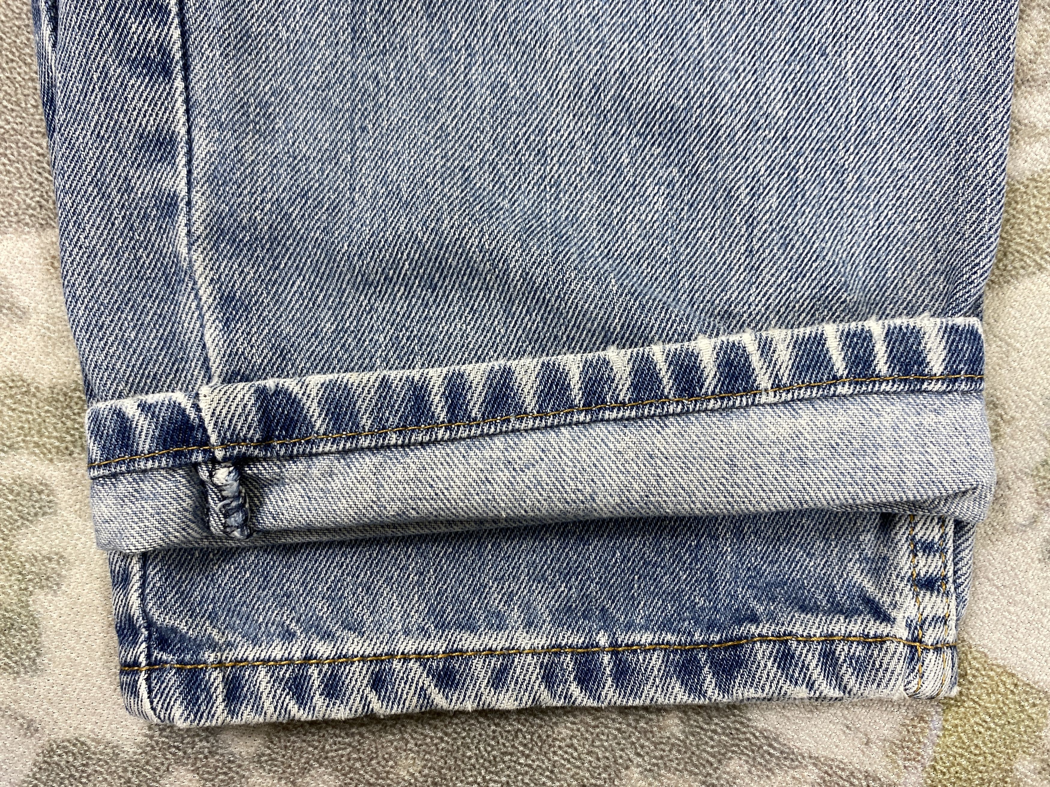 Levi's Vintage Levi's Pale Blue 35 x 35.5 Denim -JN304 Size US 35 - 14 Thumbnail