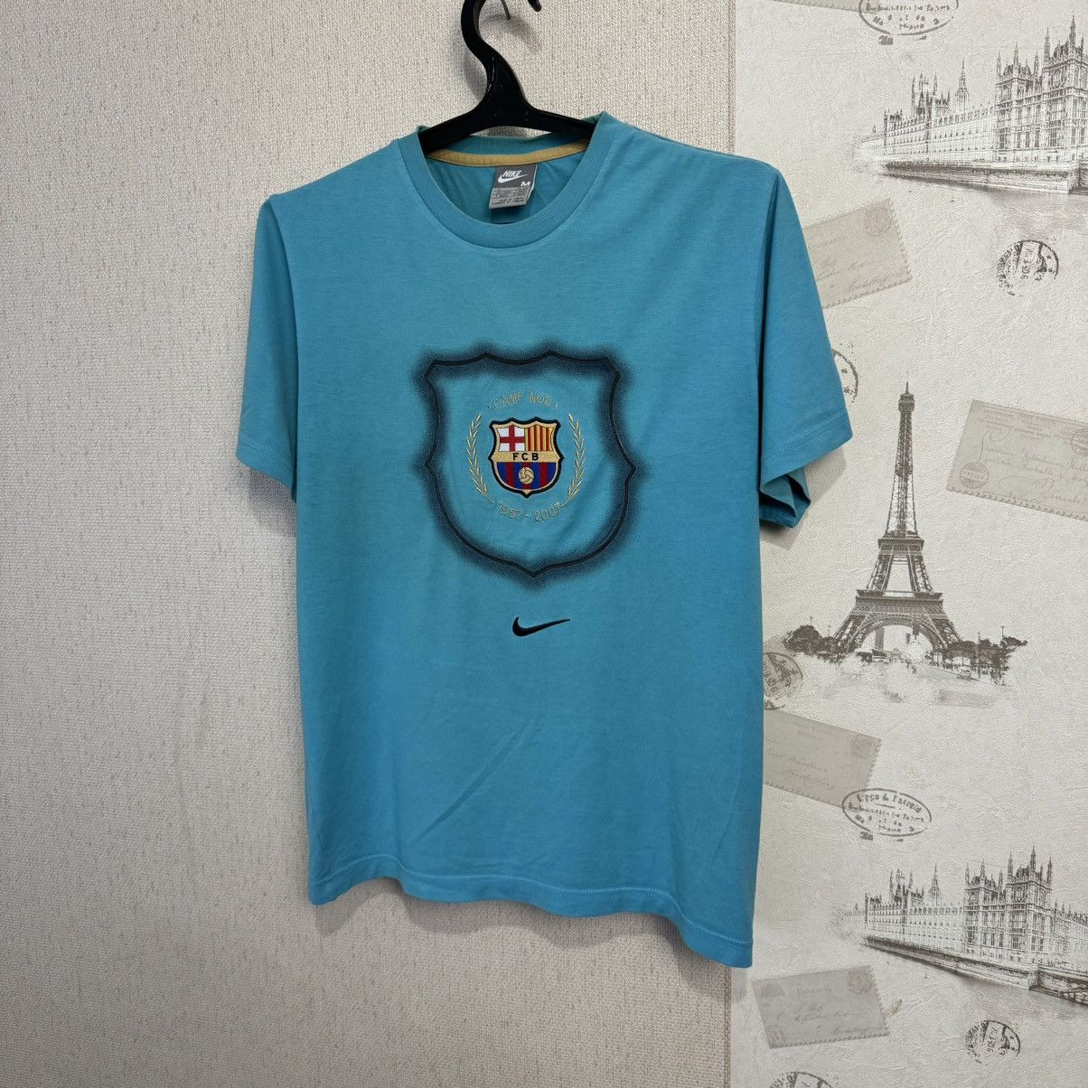 Nike Vintage Nike Barcelona T shirt Centre Logo Camp Nou Soccer M Size US M / EU 48-50 / 2 - 7 Thumbnail